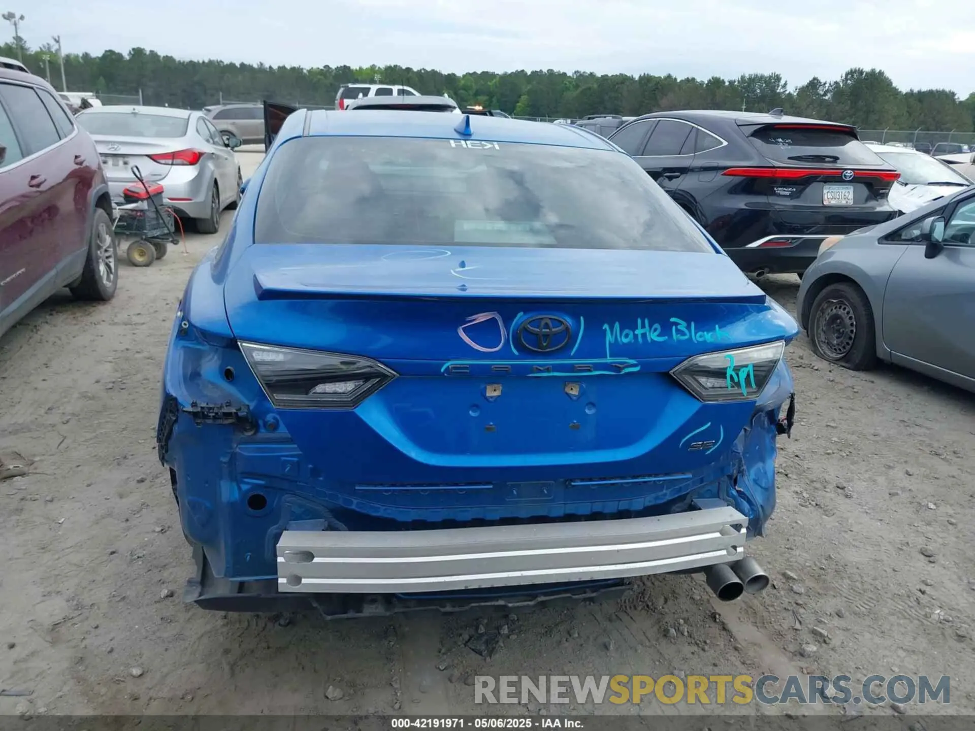 6 fotografías del automóvil dañado 4T1B11HK9KU241905 TOYOTA CAMRY 2019
