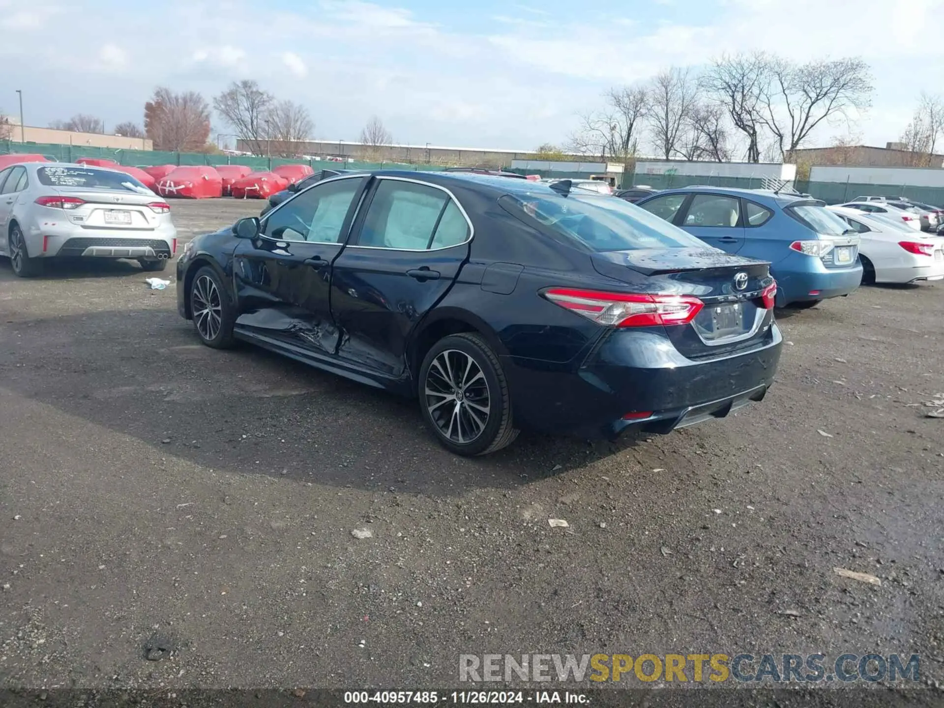 3 fotografías del automóvil dañado 4T1B11HK9KU244108 TOYOTA CAMRY 2019