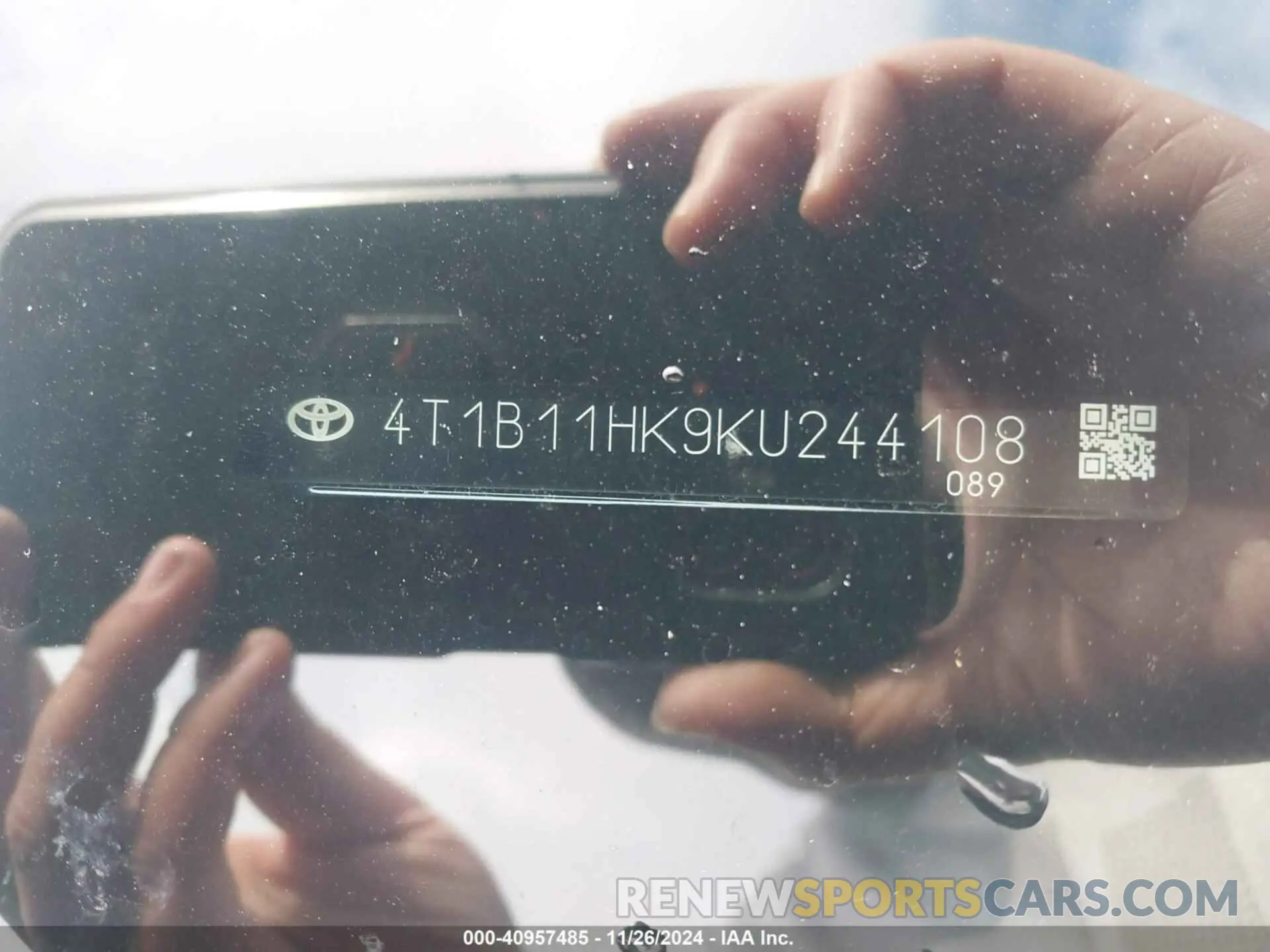 9 fotografías del automóvil dañado 4T1B11HK9KU244108 TOYOTA CAMRY 2019