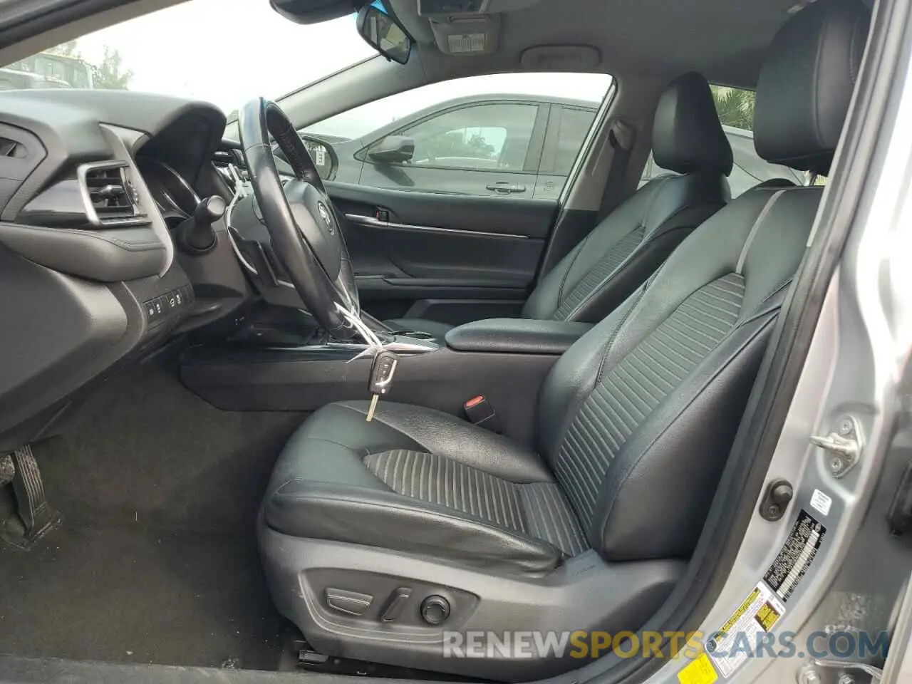 7 fotografías del automóvil dañado 4T1B11HK9KU254749 TOYOTA CAMRY 2019
