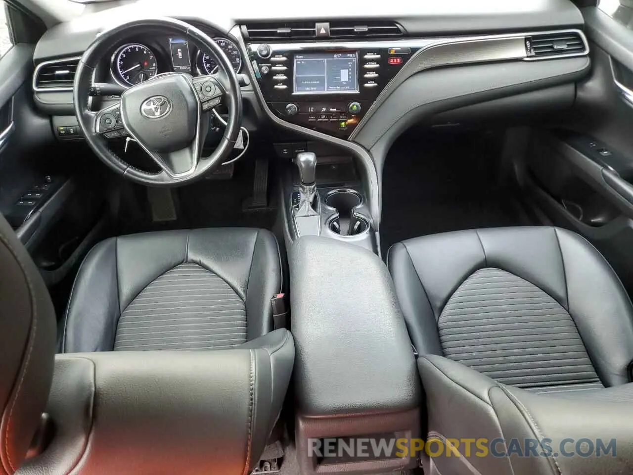 8 fotografías del automóvil dañado 4T1B11HK9KU254749 TOYOTA CAMRY 2019