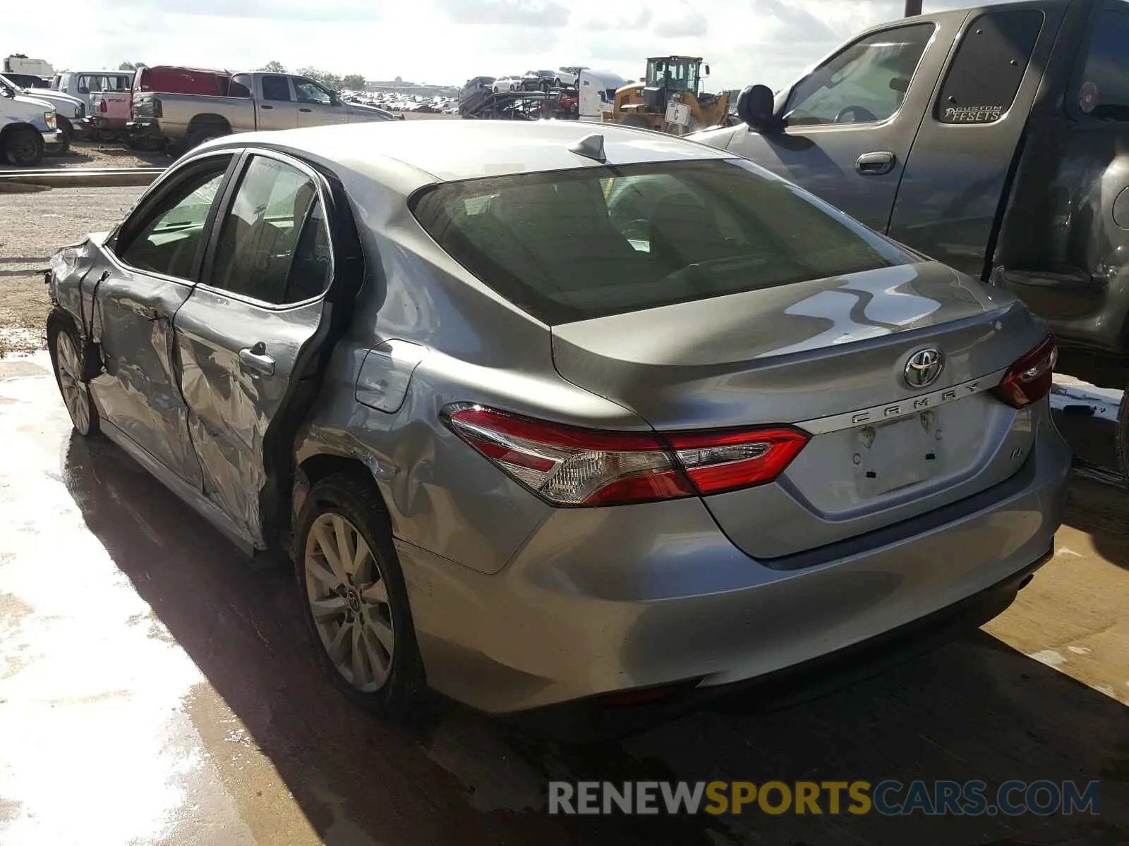 3 fotografías del automóvil dañado 4T1B11HK9KU260633 TOYOTA CAMRY 2019