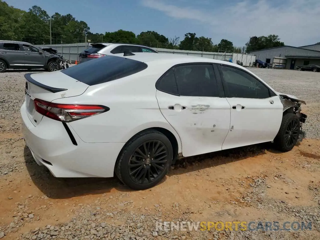 3 fotografías del automóvil dañado 4T1B11HK9KU269042 TOYOTA CAMRY 2019