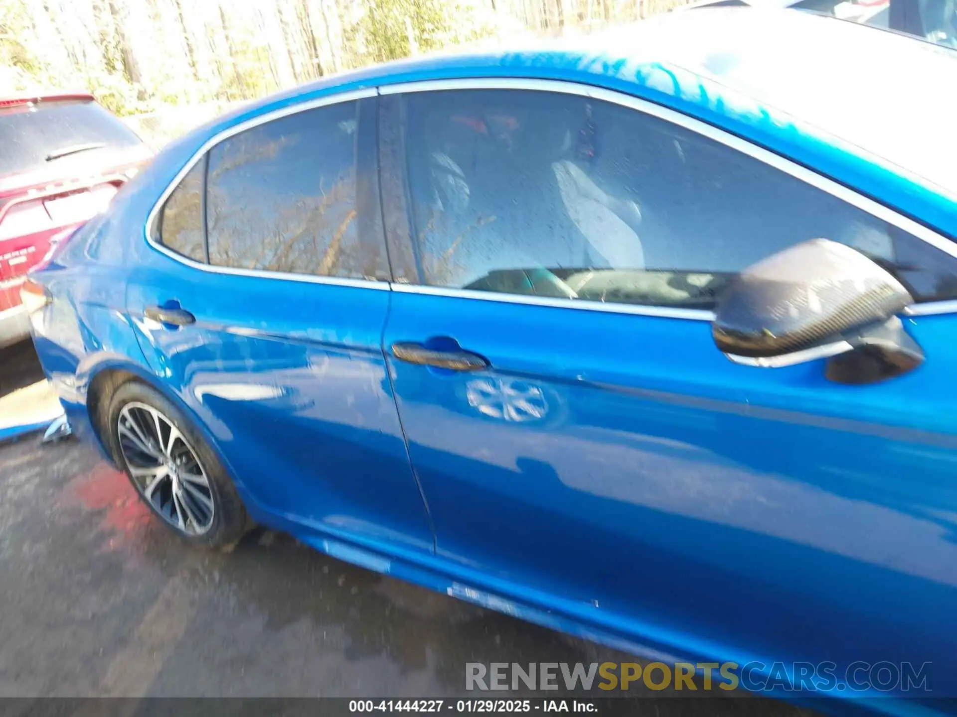 14 fotografías del automóvil dañado 4T1B11HK9KU270921 TOYOTA CAMRY 2019