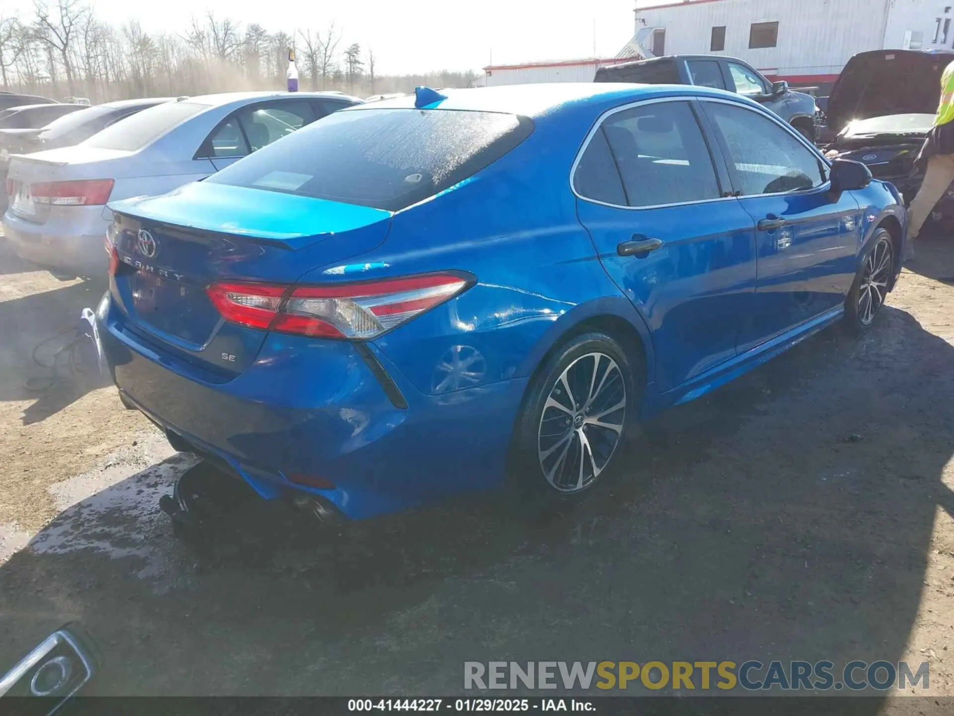 4 fotografías del automóvil dañado 4T1B11HK9KU270921 TOYOTA CAMRY 2019