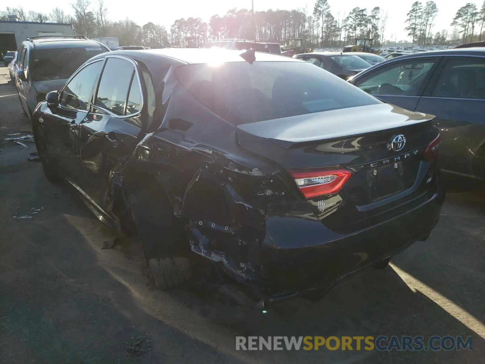 3 fotografías del automóvil dañado 4T1B11HK9KU276217 TOYOTA CAMRY 2019