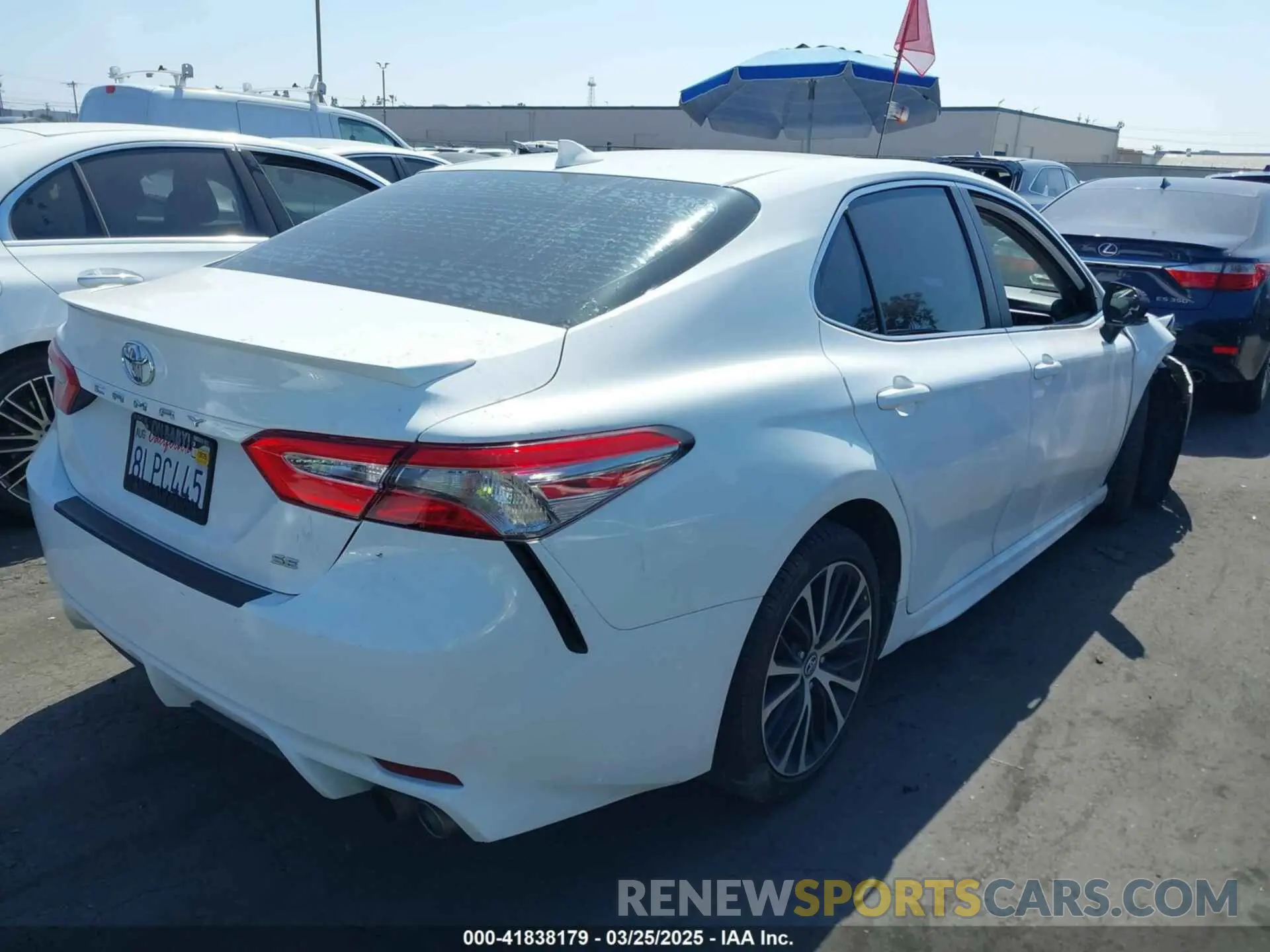 4 fotografías del automóvil dañado 4T1B11HK9KU281711 TOYOTA CAMRY 2019