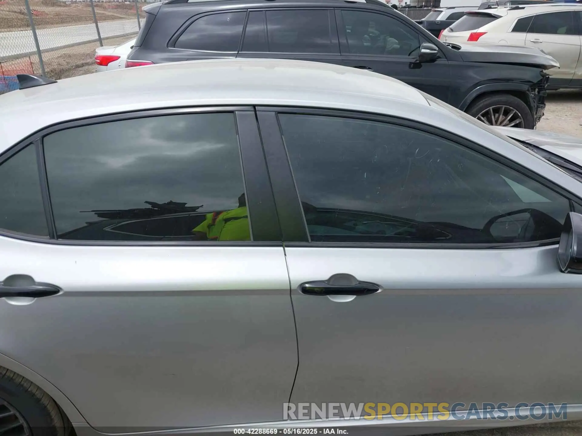13 fotografías del automóvil dañado 4T1B11HK9KU283443 TOYOTA CAMRY 2019