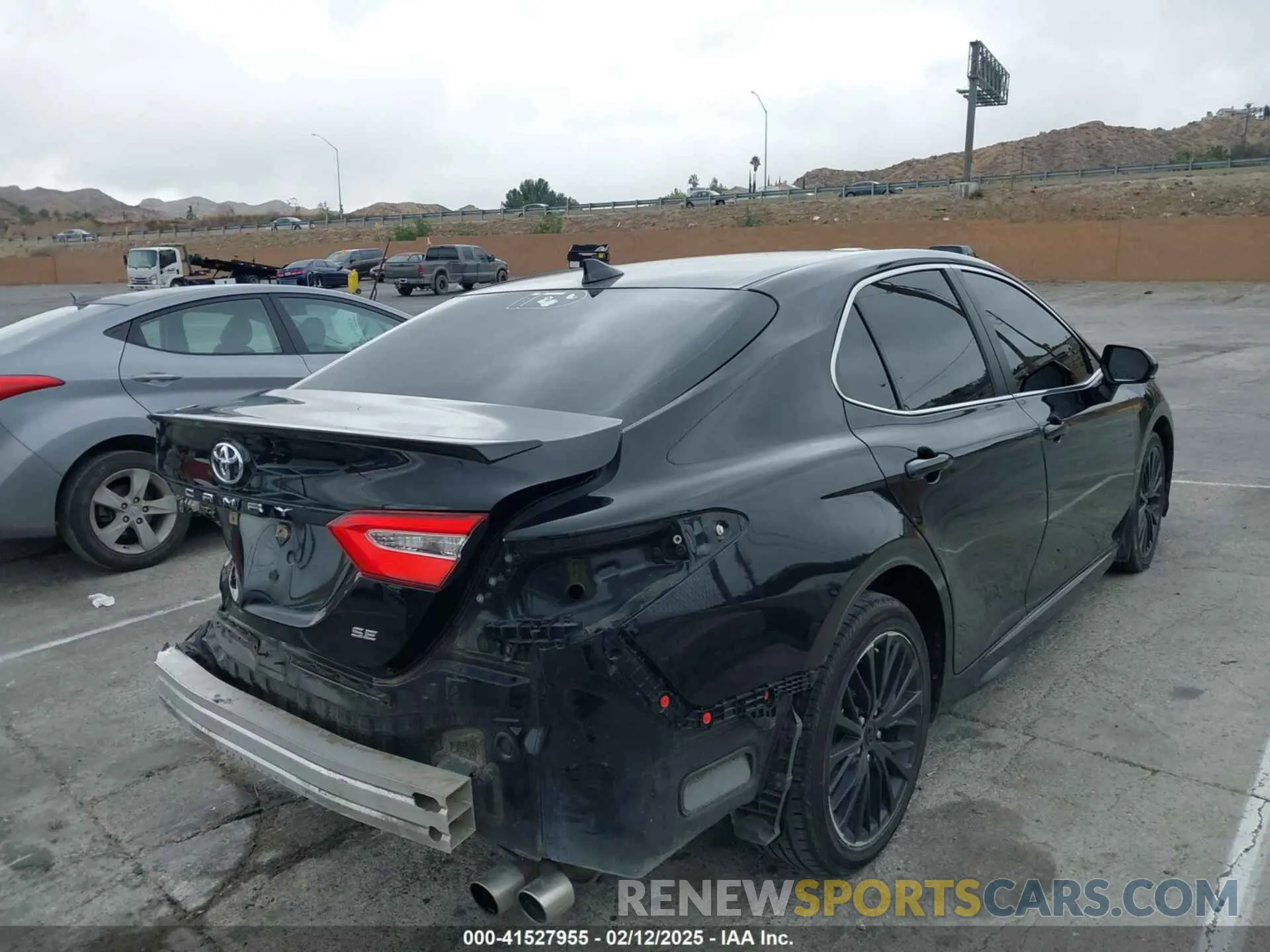 4 fotografías del automóvil dañado 4T1B11HK9KU298749 TOYOTA CAMRY 2019