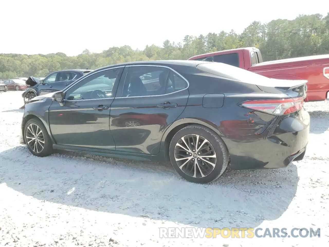 2 fotografías del automóvil dañado 4T1B11HK9KU687469 TOYOTA CAMRY 2019