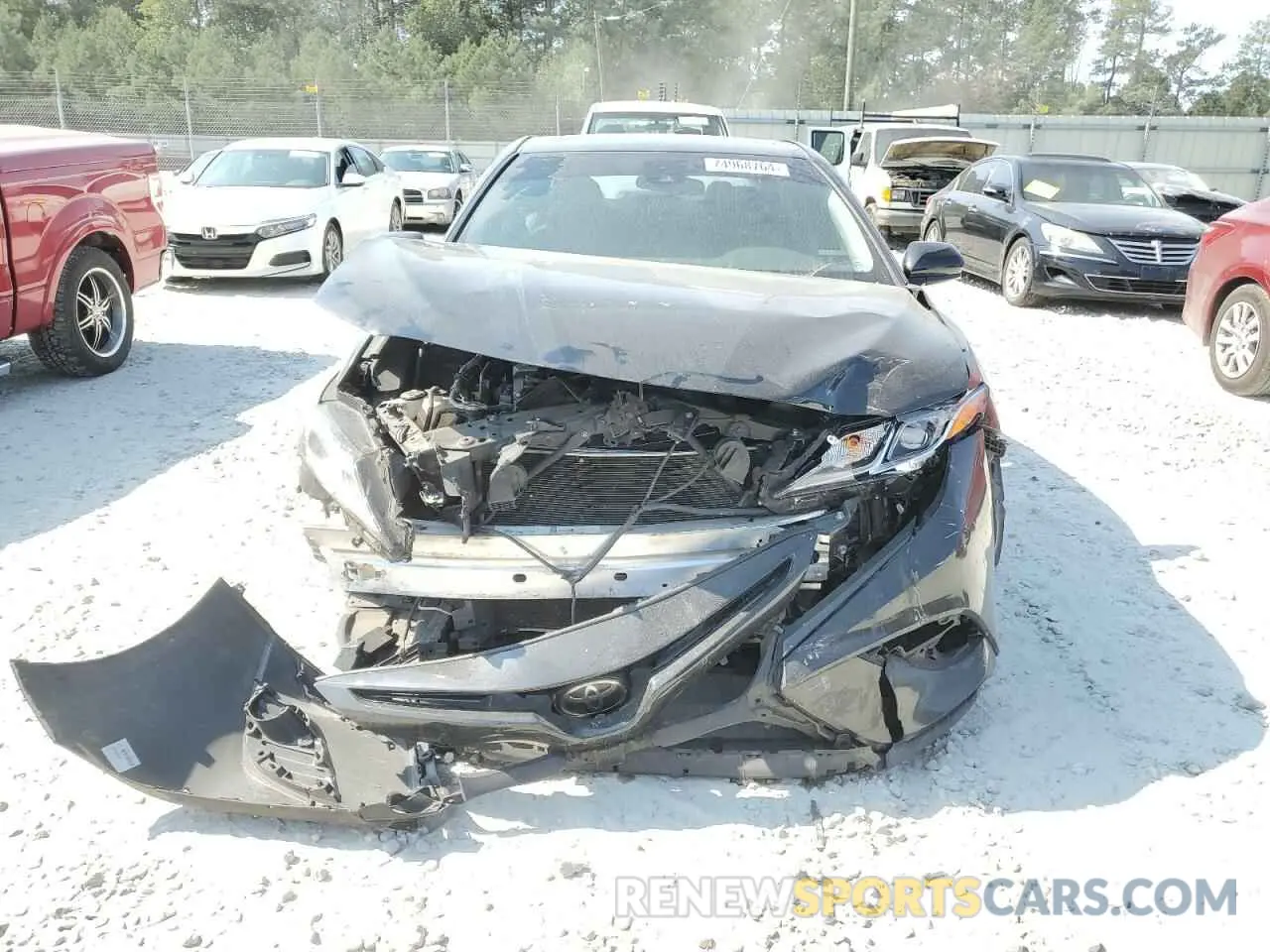 5 fotografías del automóvil dañado 4T1B11HK9KU687469 TOYOTA CAMRY 2019
