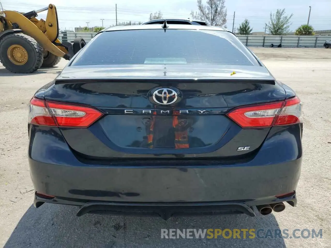 6 fotografías del automóvil dañado 4T1B11HK9KU691490 TOYOTA CAMRY 2019