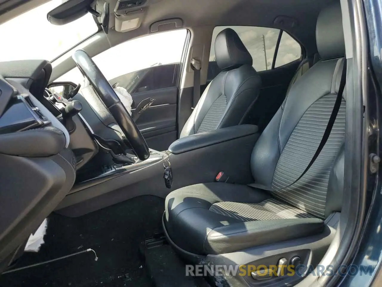 7 fotografías del automóvil dañado 4T1B11HK9KU691490 TOYOTA CAMRY 2019