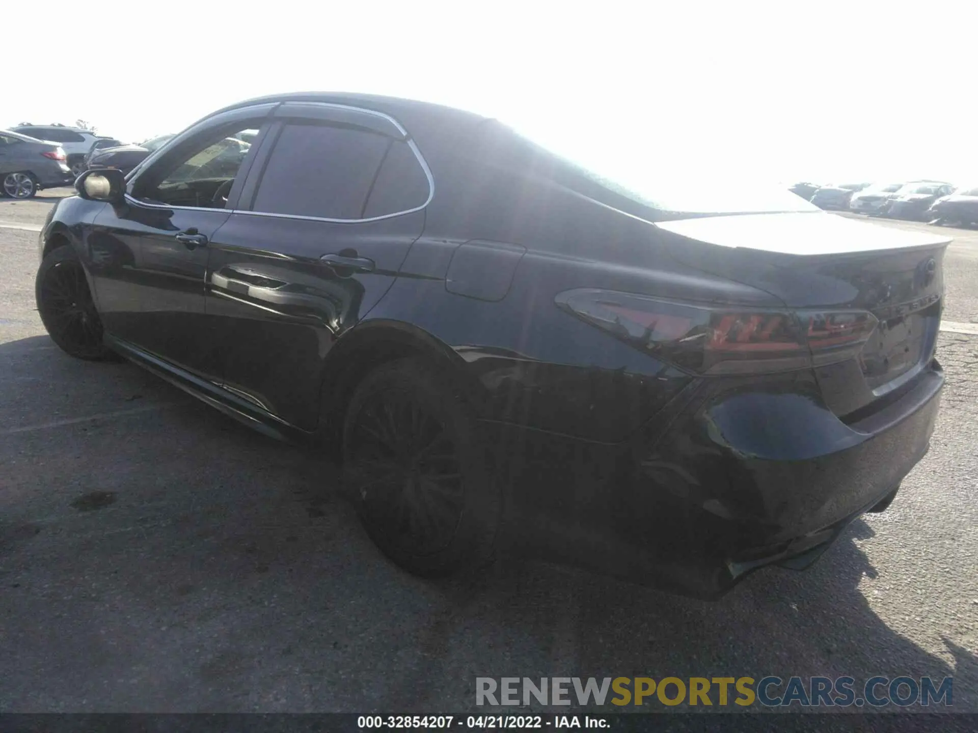 3 fotografías del automóvil dañado 4T1B11HK9KU700608 TOYOTA CAMRY 2019