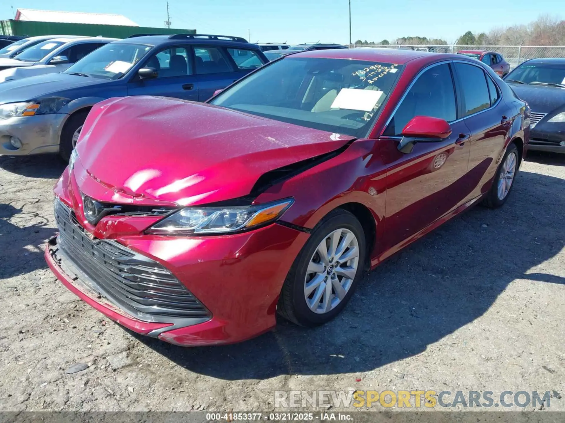 2 fotografías del automóvil dañado 4T1B11HK9KU708126 TOYOTA CAMRY 2019