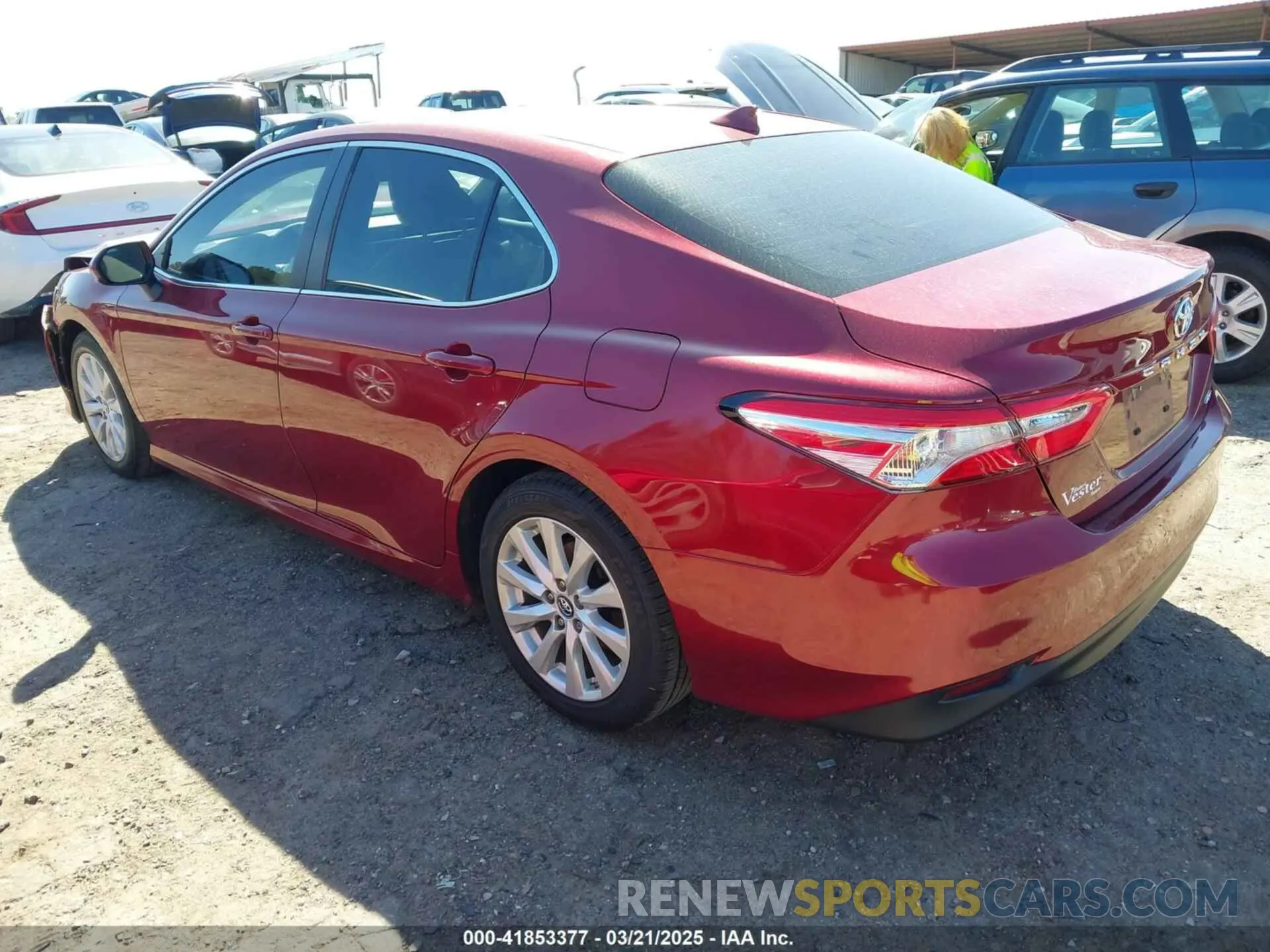 3 fotografías del automóvil dañado 4T1B11HK9KU708126 TOYOTA CAMRY 2019
