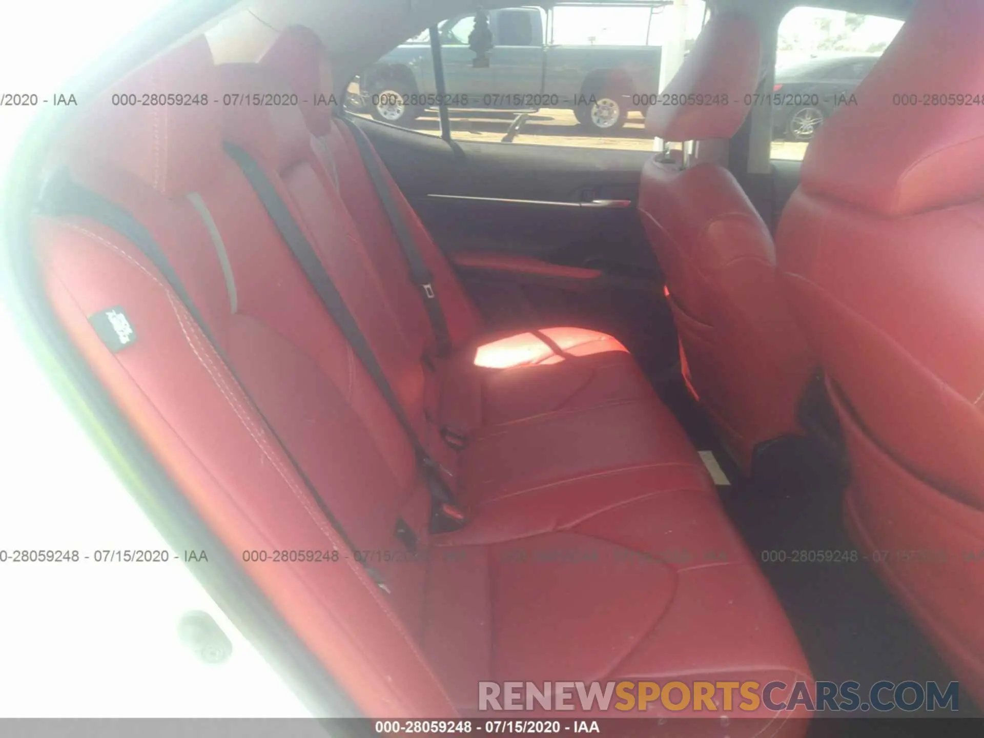 8 fotografías del automóvil dañado 4T1B11HK9KU708286 TOYOTA CAMRY 2019