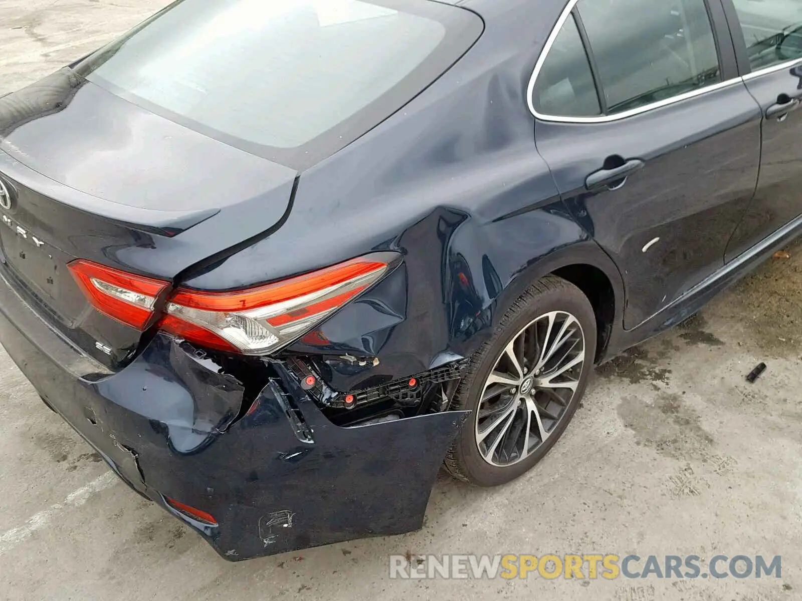 9 fotografías del automóvil dañado 4T1B11HK9KU708370 TOYOTA CAMRY 2019