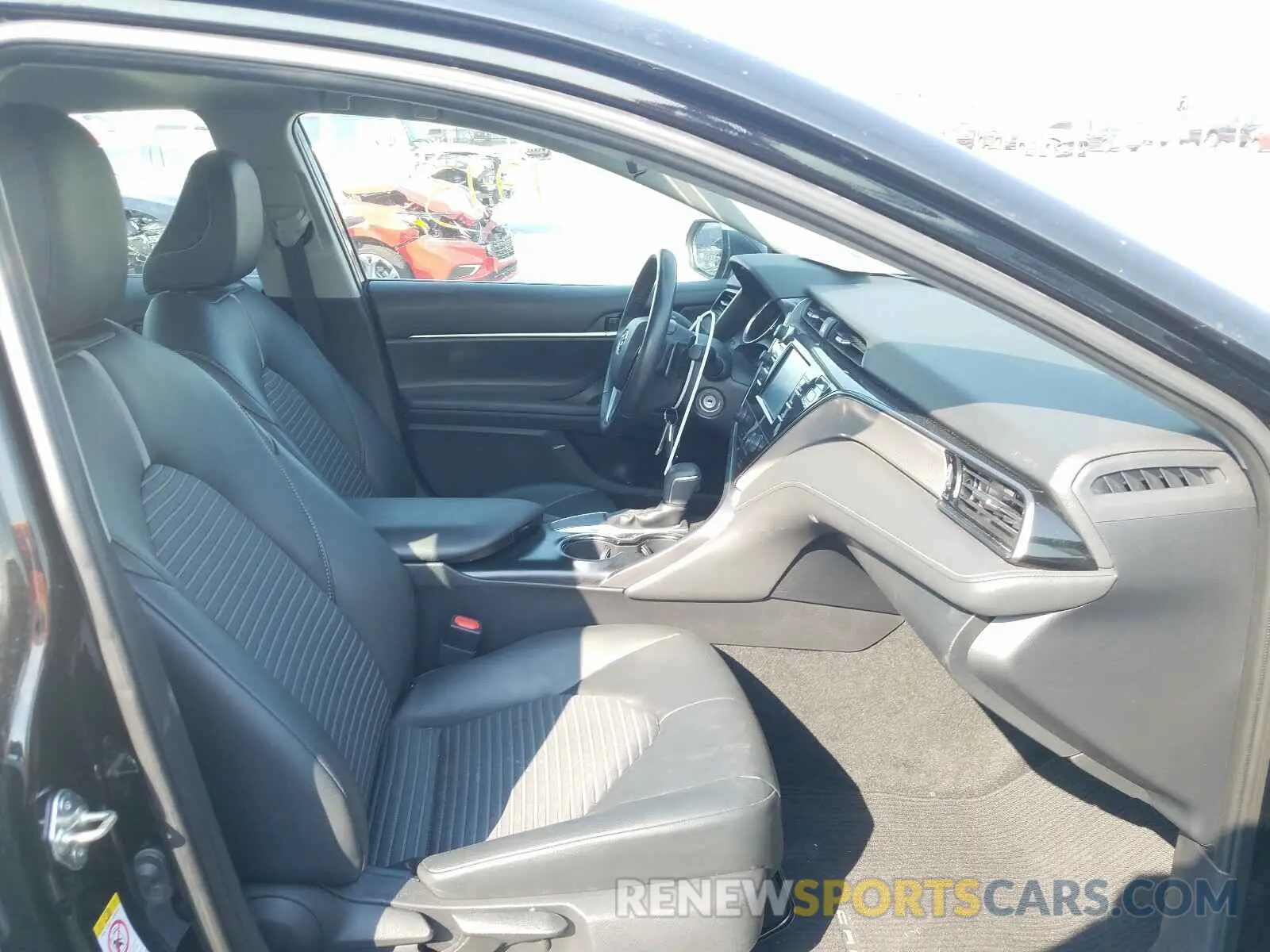 5 fotografías del automóvil dañado 4T1B11HK9KU725895 TOYOTA CAMRY 2019