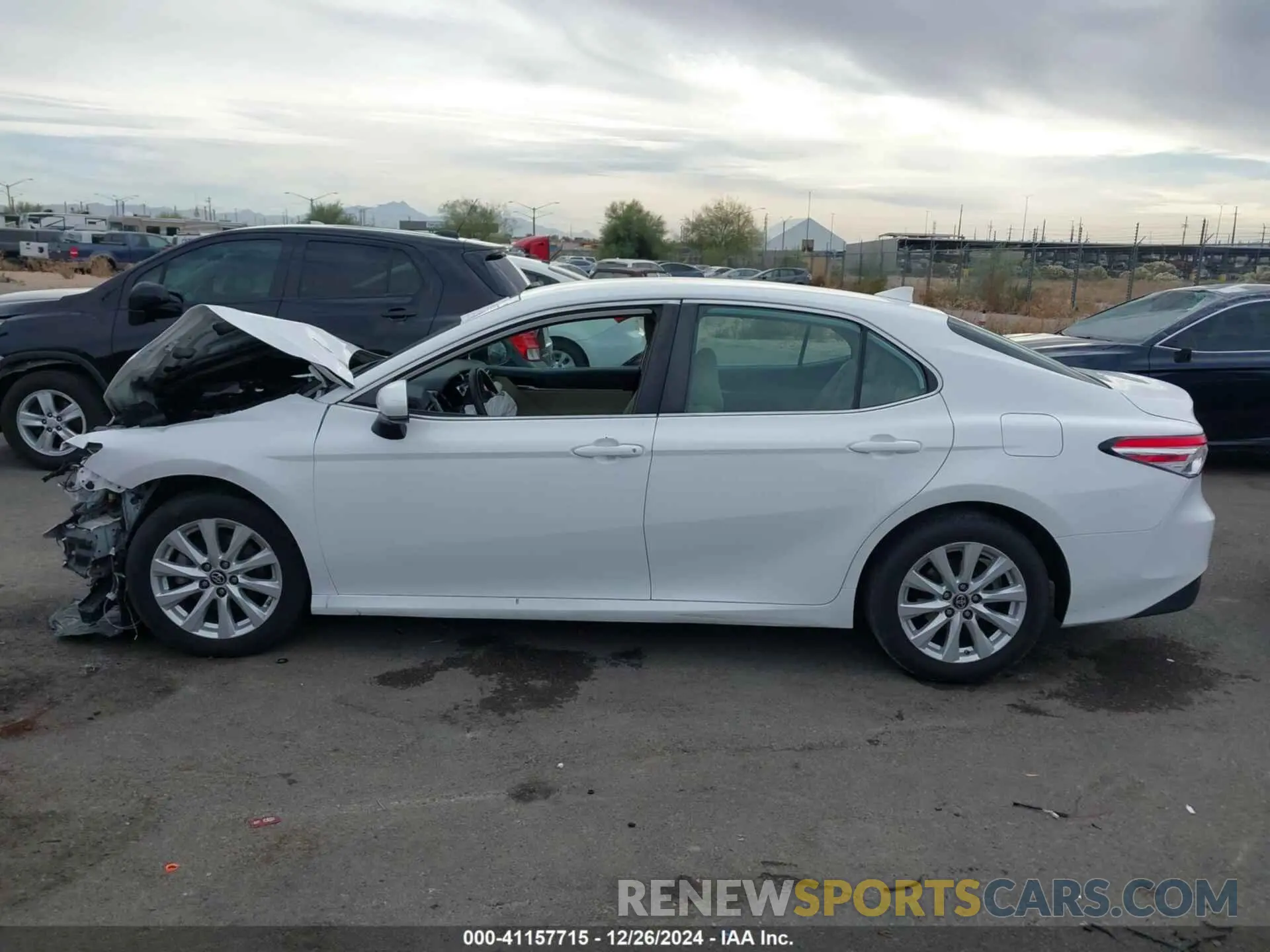 15 fotografías del automóvil dañado 4T1B11HK9KU730532 TOYOTA CAMRY 2019