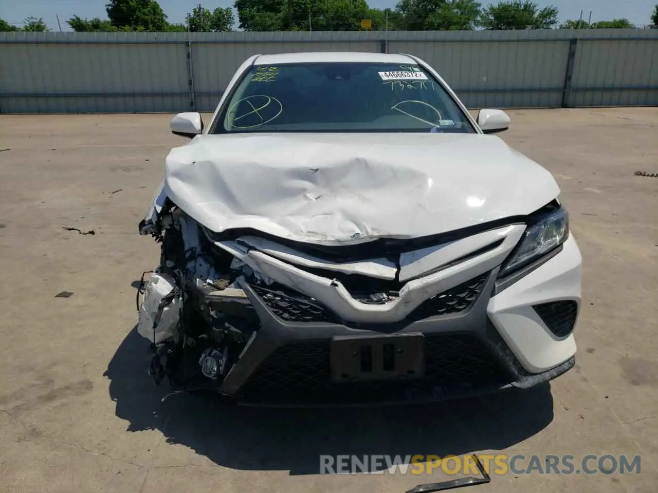 9 fotografías del automóvil dañado 4T1B11HK9KU732717 TOYOTA CAMRY 2019