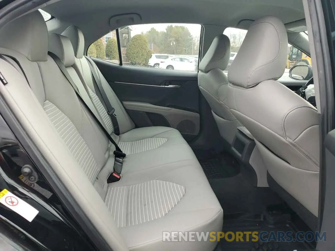 10 fotografías del automóvil dañado 4T1B11HK9KU733446 TOYOTA CAMRY 2019