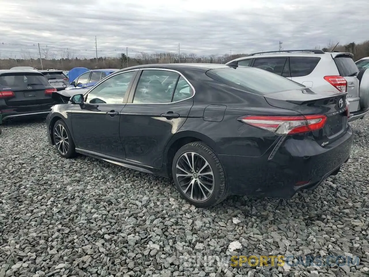 2 fotografías del automóvil dañado 4T1B11HK9KU733446 TOYOTA CAMRY 2019