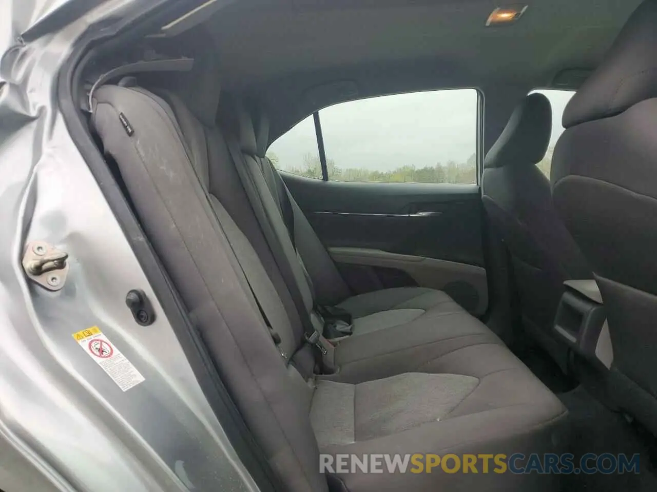 10 fotografías del automóvil dañado 4T1B11HK9KU736122 TOYOTA CAMRY 2019