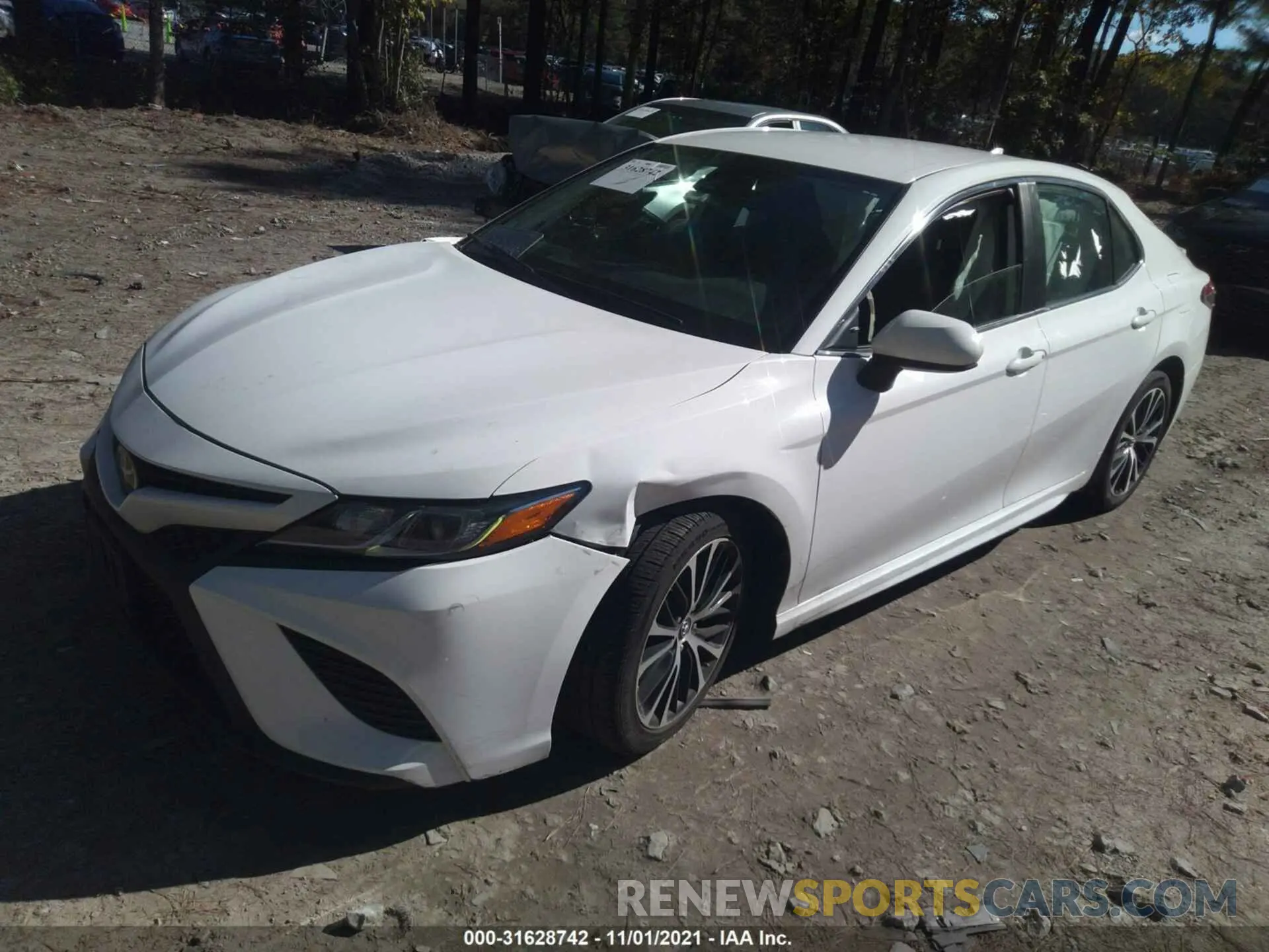 2 fotografías del automóvil dañado 4T1B11HK9KU742325 TOYOTA CAMRY 2019