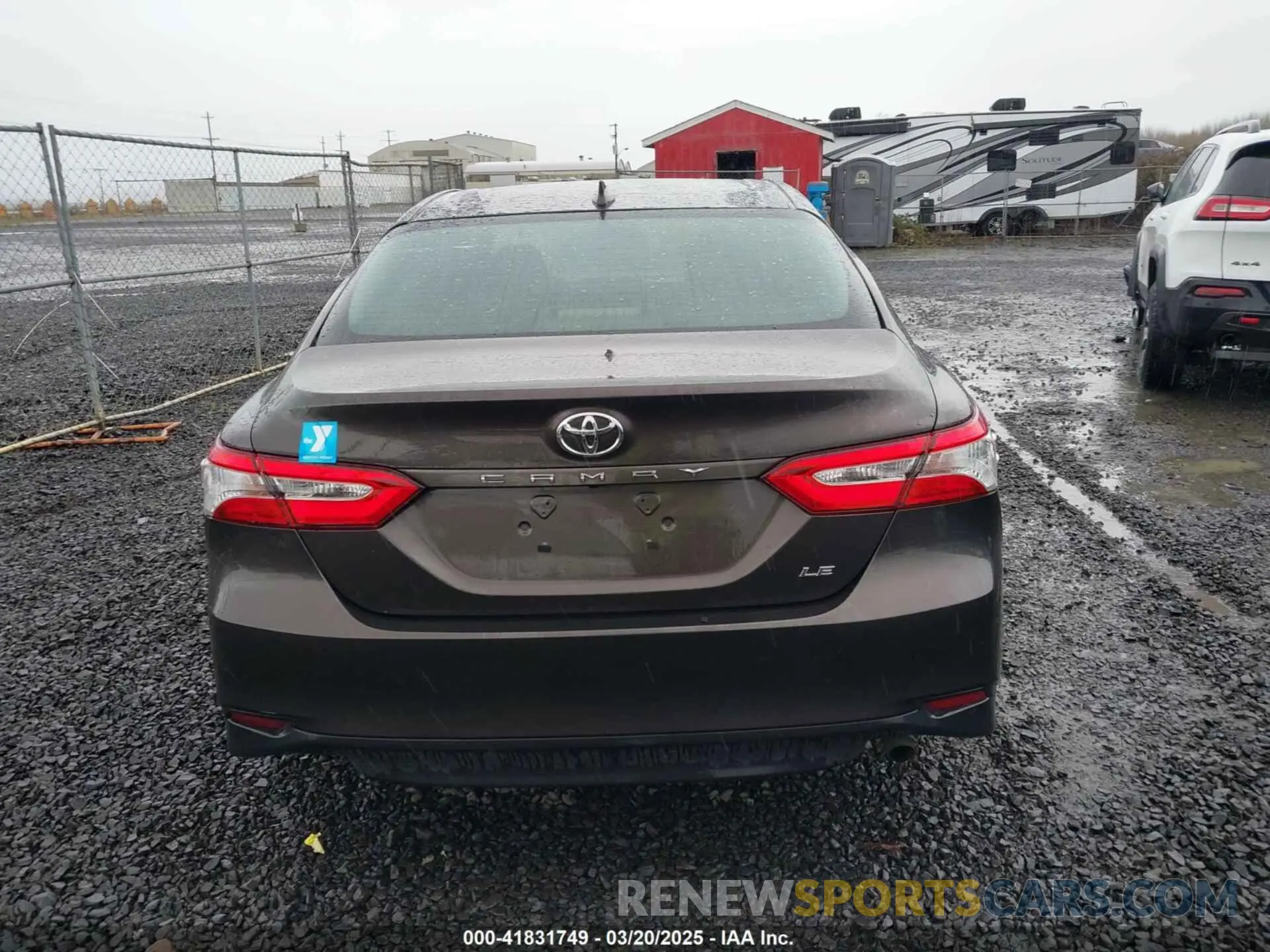 17 fotografías del automóvil dañado 4T1B11HK9KU744852 TOYOTA CAMRY 2019
