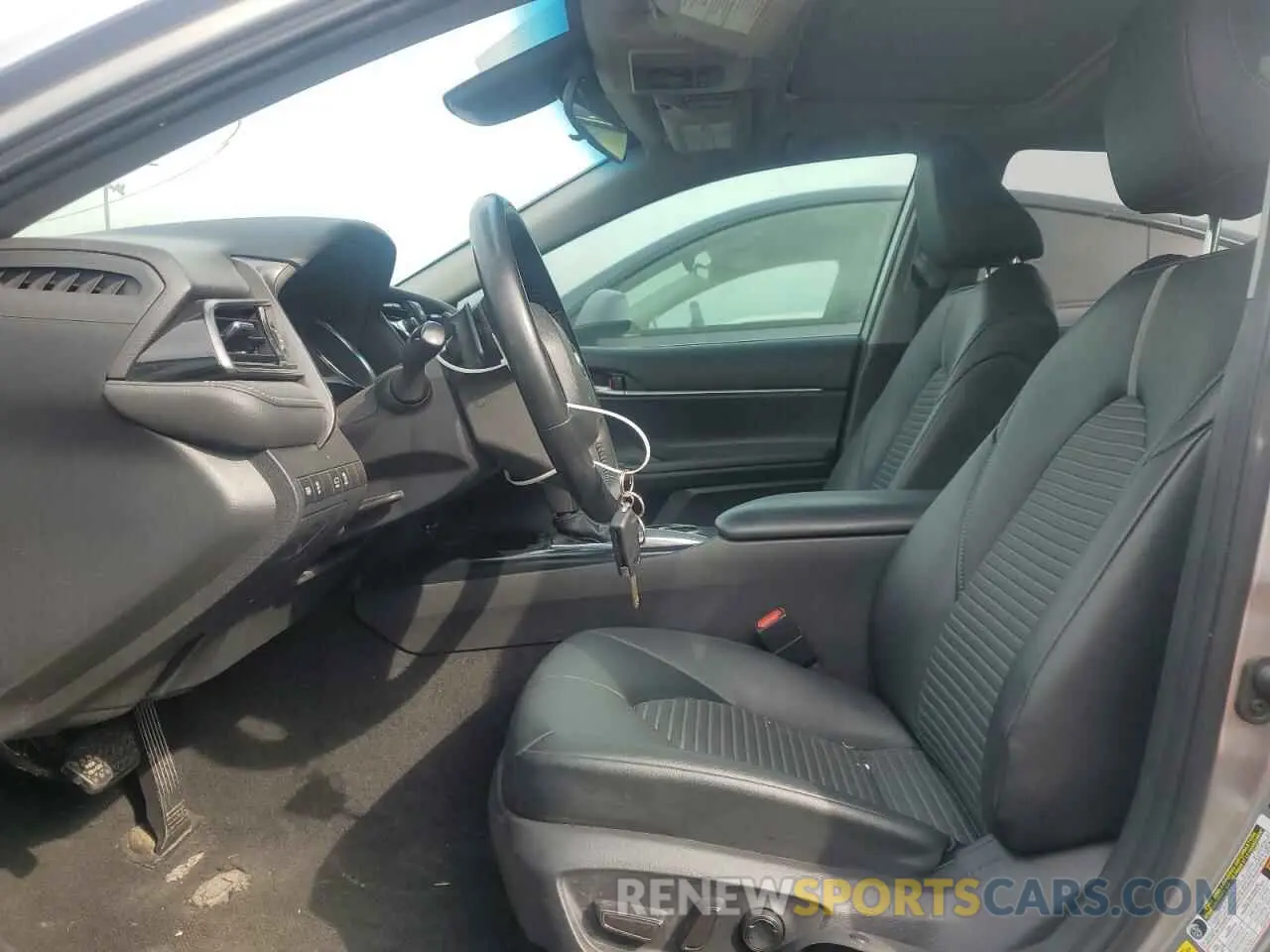 7 fotografías del automóvil dañado 4T1B11HK9KU758511 TOYOTA CAMRY 2019
