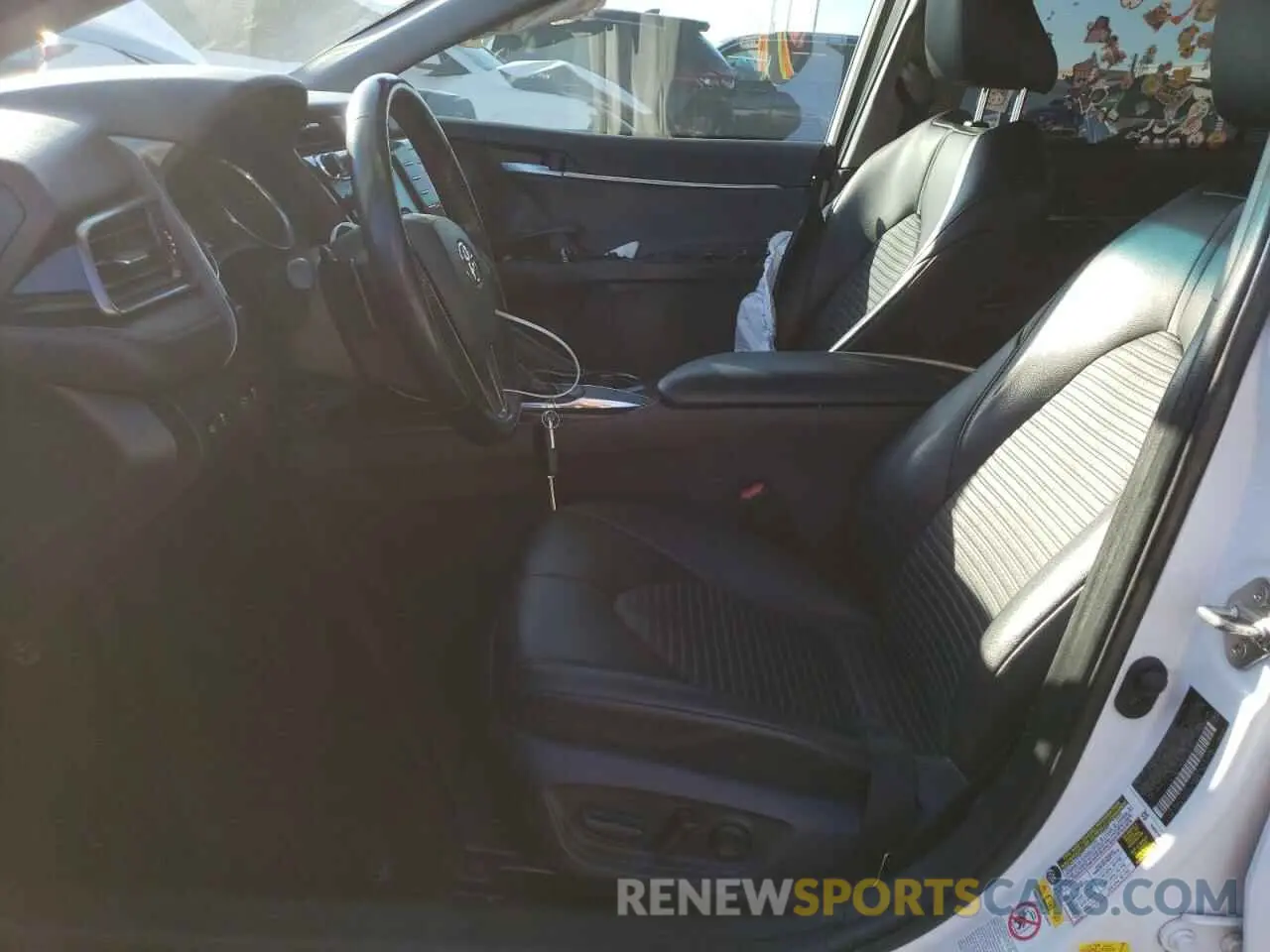 7 fotografías del automóvil dañado 4T1B11HK9KU762574 TOYOTA CAMRY 2019