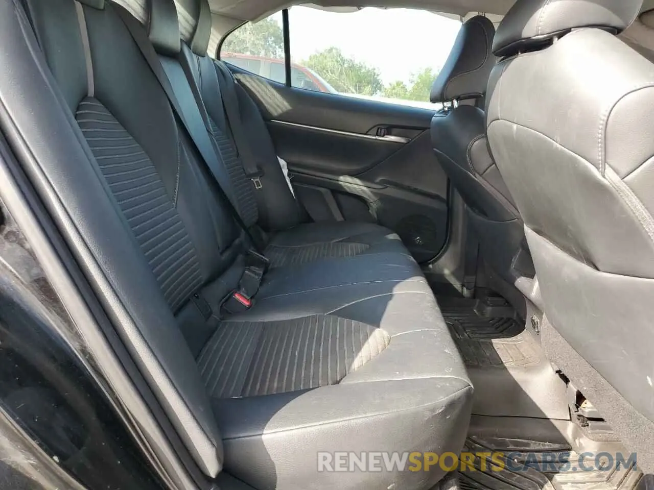 10 fotografías del automóvil dañado 4T1B11HK9KU763062 TOYOTA CAMRY 2019