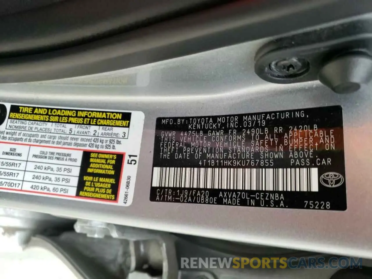 10 fotografías del automóvil dañado 4T1B11HK9KU767855 TOYOTA CAMRY 2019