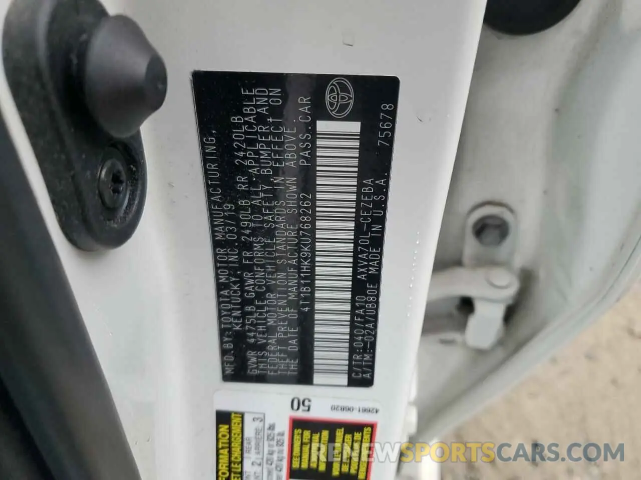 10 fotografías del automóvil dañado 4T1B11HK9KU768262 TOYOTA CAMRY 2019