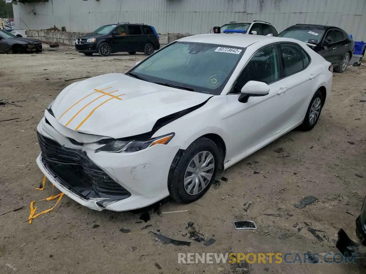 2 fotografías del automóvil dañado 4T1B11HK9KU768262 TOYOTA CAMRY 2019