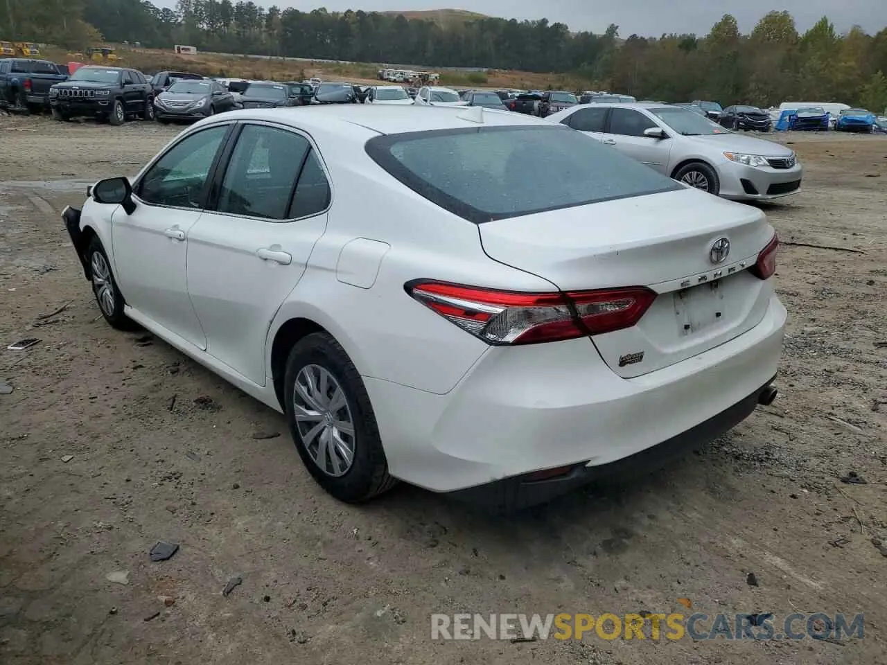3 fotografías del automóvil dañado 4T1B11HK9KU768262 TOYOTA CAMRY 2019