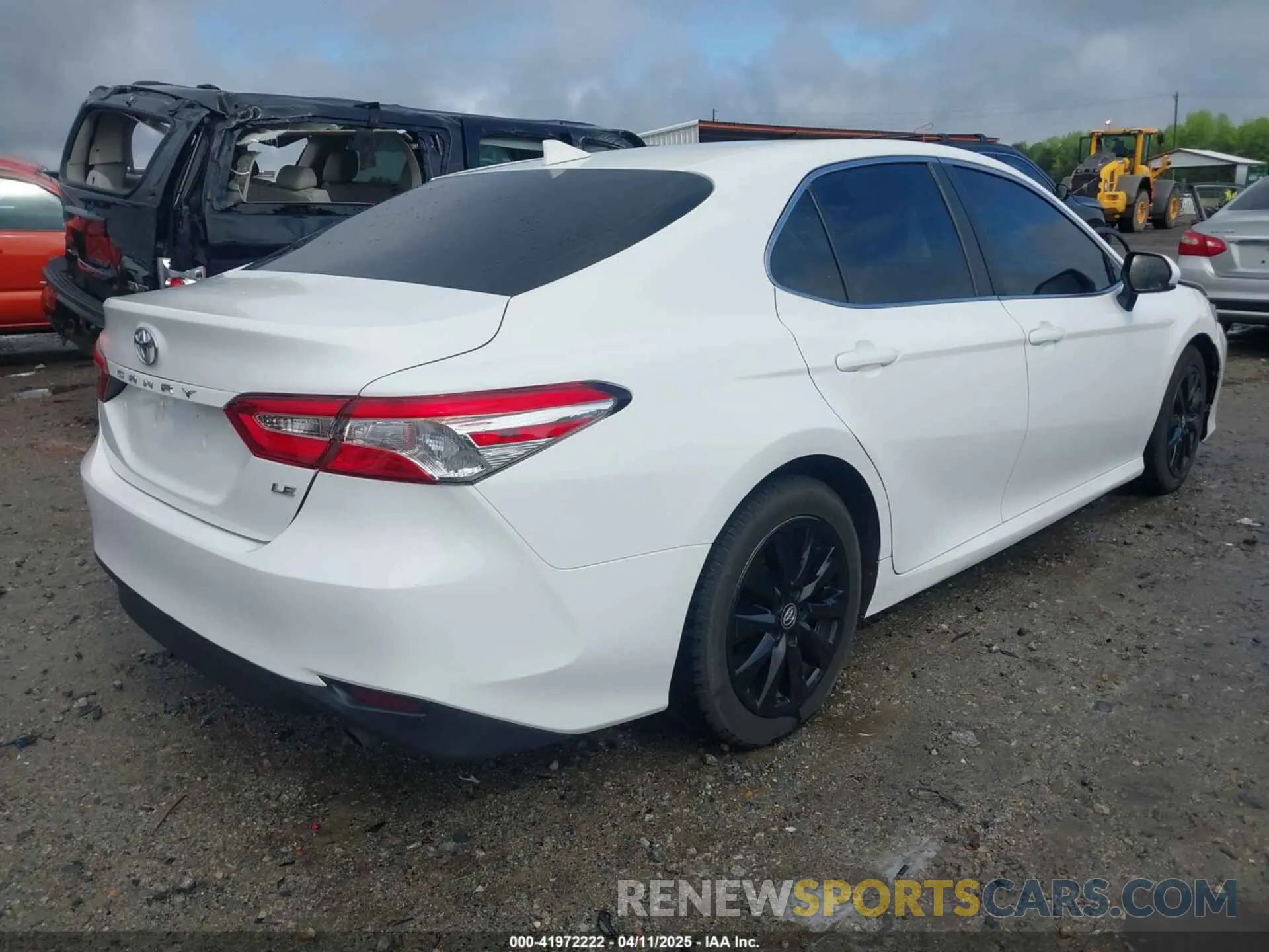 4 fotografías del automóvil dañado 4T1B11HK9KU775213 TOYOTA CAMRY 2019
