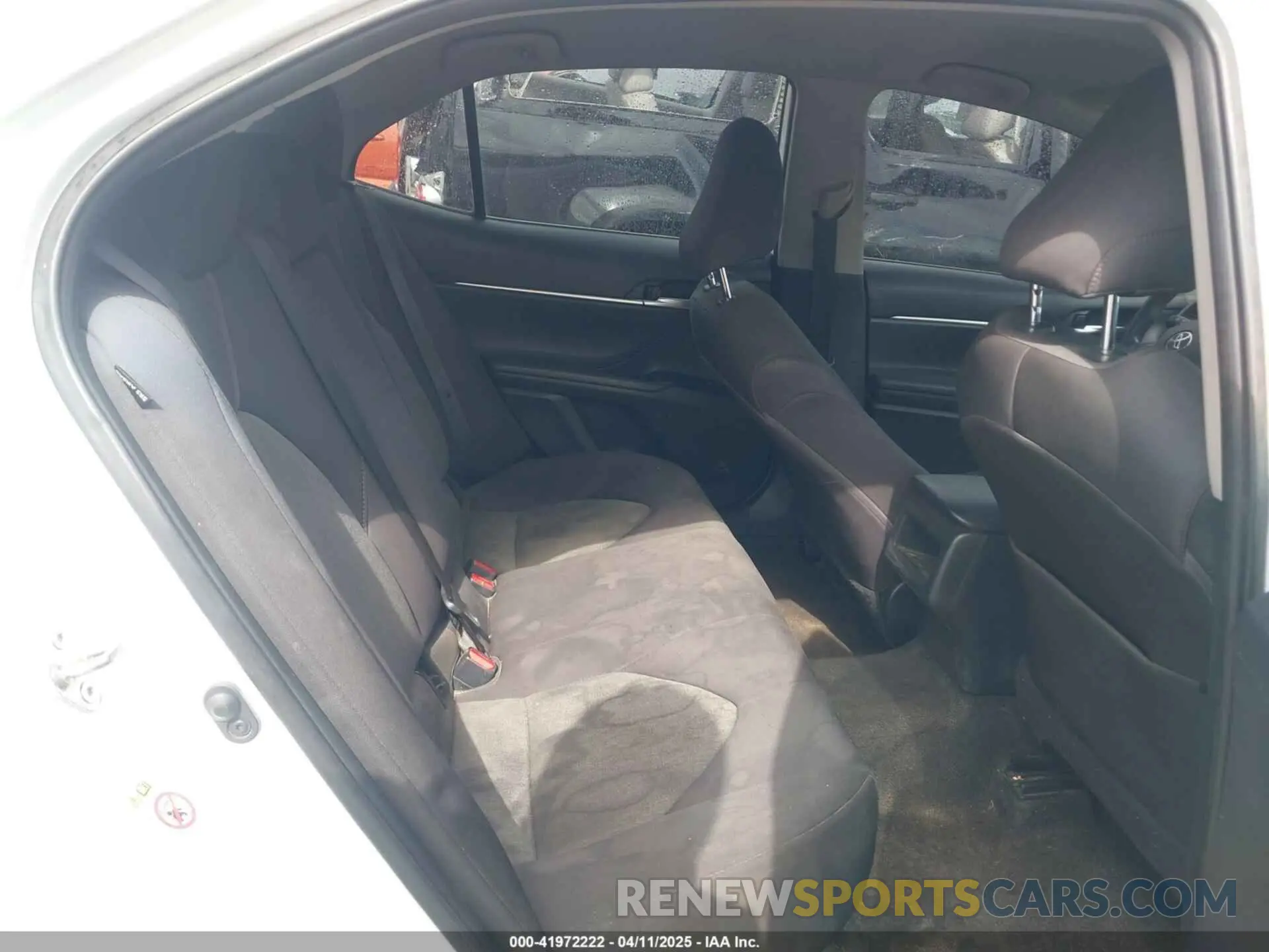8 fotografías del automóvil dañado 4T1B11HK9KU775213 TOYOTA CAMRY 2019