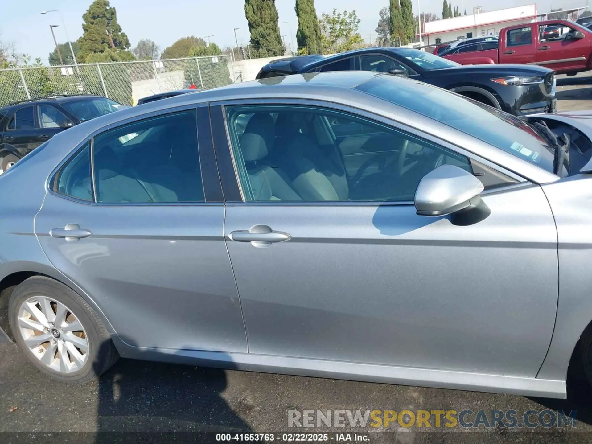 13 fotografías del automóvil dañado 4T1B11HK9KU782615 TOYOTA CAMRY 2019