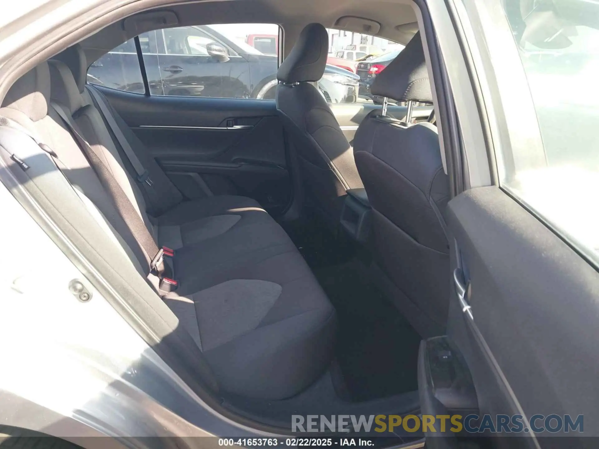 8 fotografías del automóvil dañado 4T1B11HK9KU782615 TOYOTA CAMRY 2019