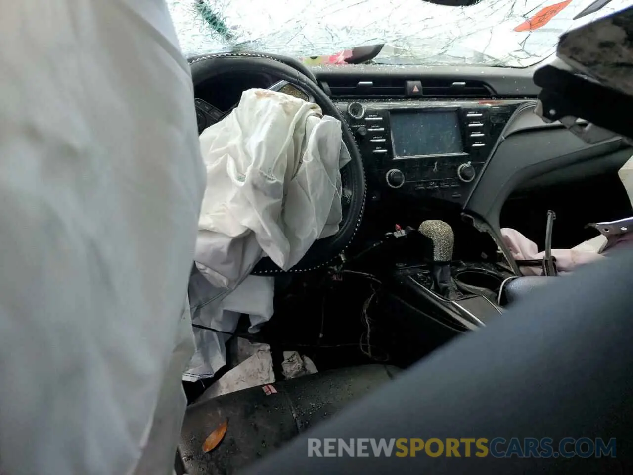 8 fotografías del automóvil dañado 4T1B11HK9KU787376 TOYOTA CAMRY 2019