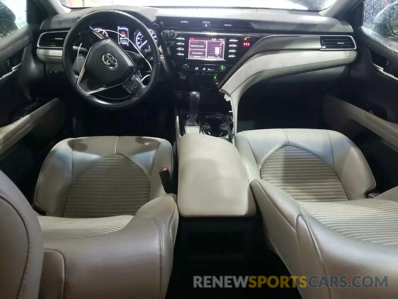 8 fotografías del automóvil dañado 4T1B11HK9KU793260 TOYOTA CAMRY 2019