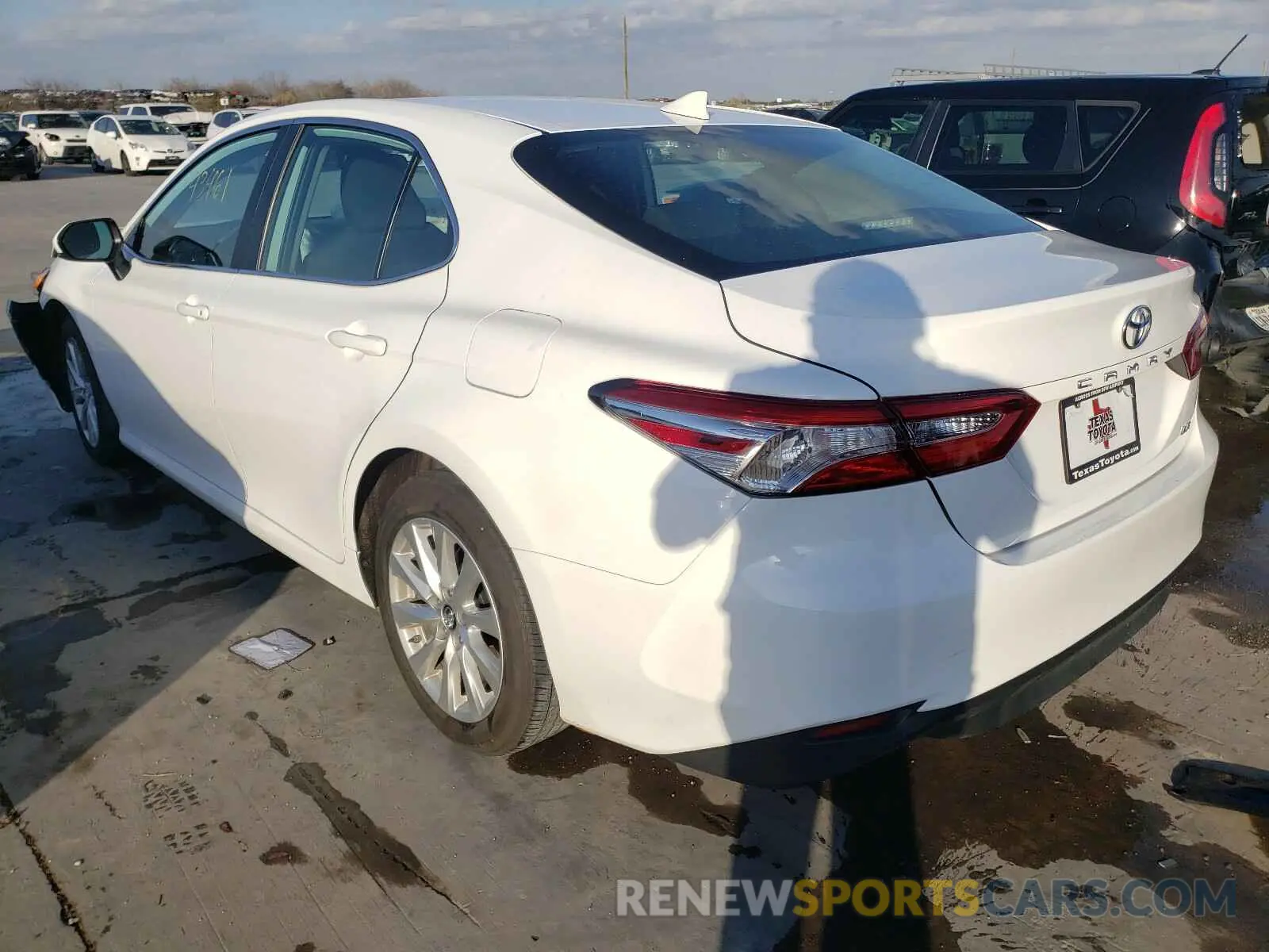3 fotografías del automóvil dañado 4T1B11HK9KU793968 TOYOTA CAMRY 2019