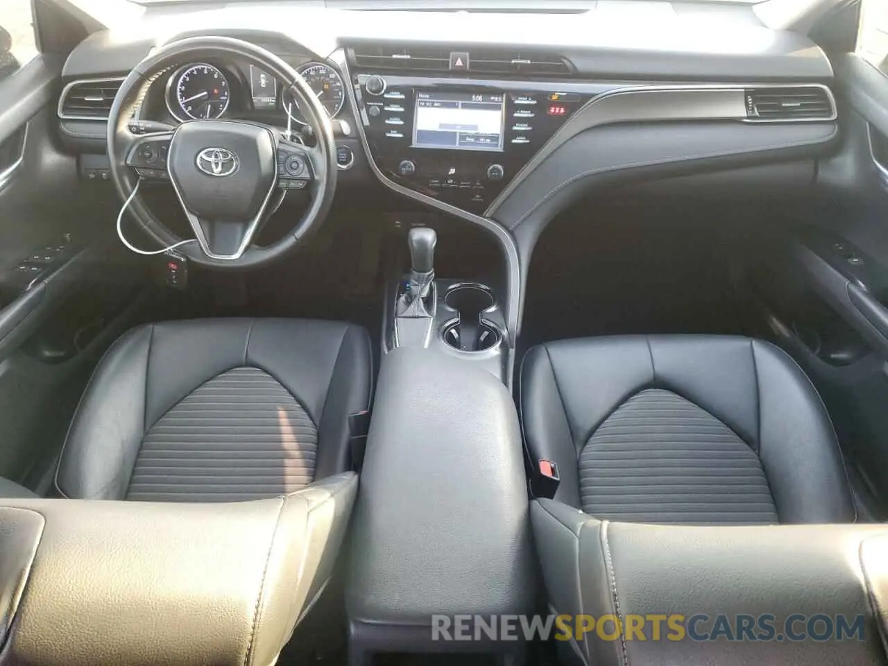 8 fotografías del automóvil dañado 4T1B11HK9KU795347 TOYOTA CAMRY 2019