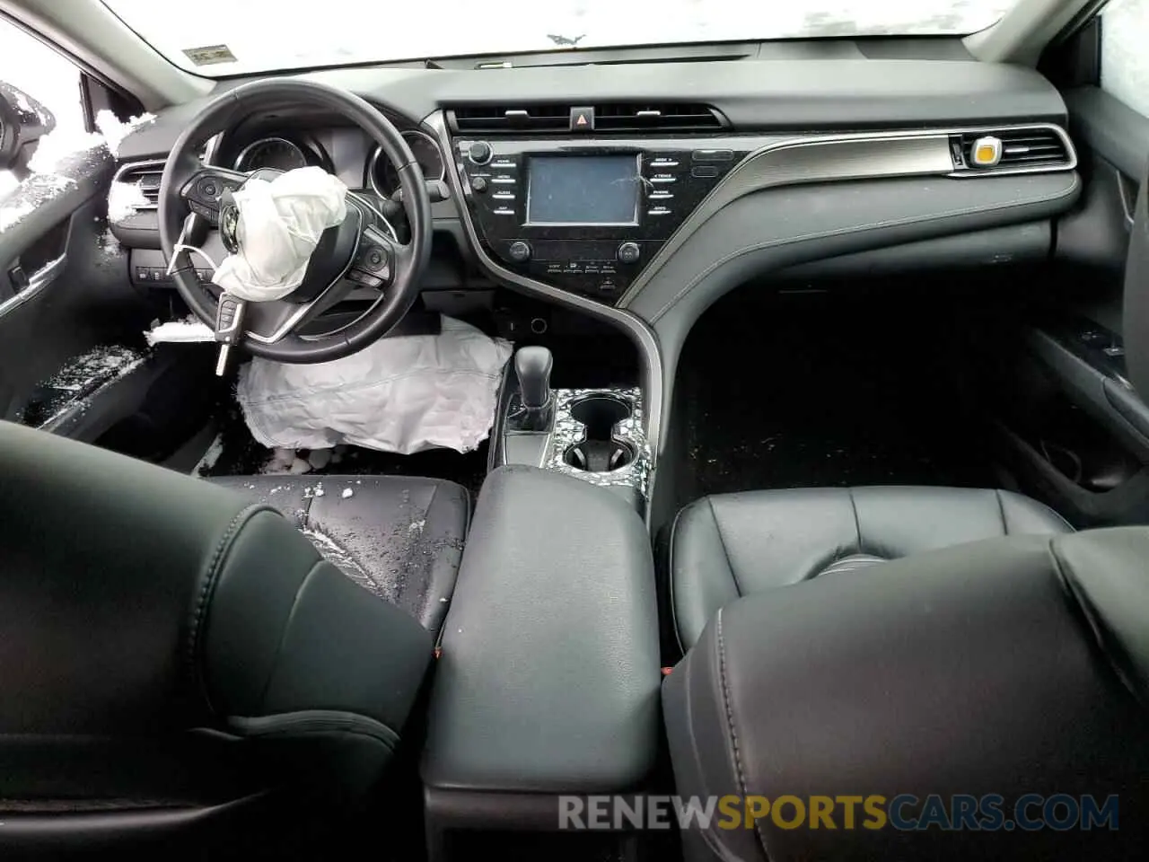 8 fotografías del automóvil dañado 4T1B11HK9KU796451 TOYOTA CAMRY 2019