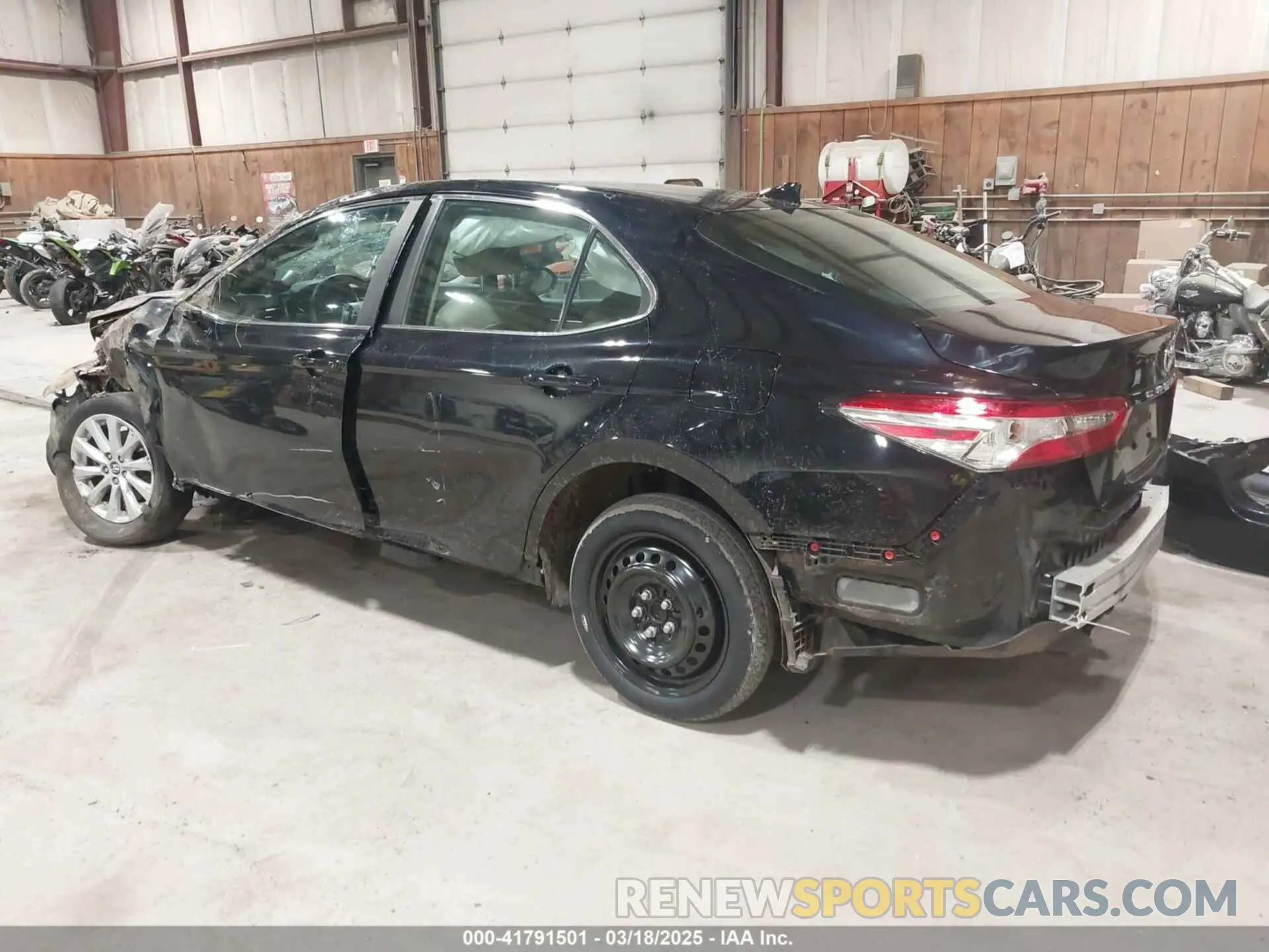 3 fotografías del automóvil dañado 4T1B11HK9KU799978 TOYOTA CAMRY 2019