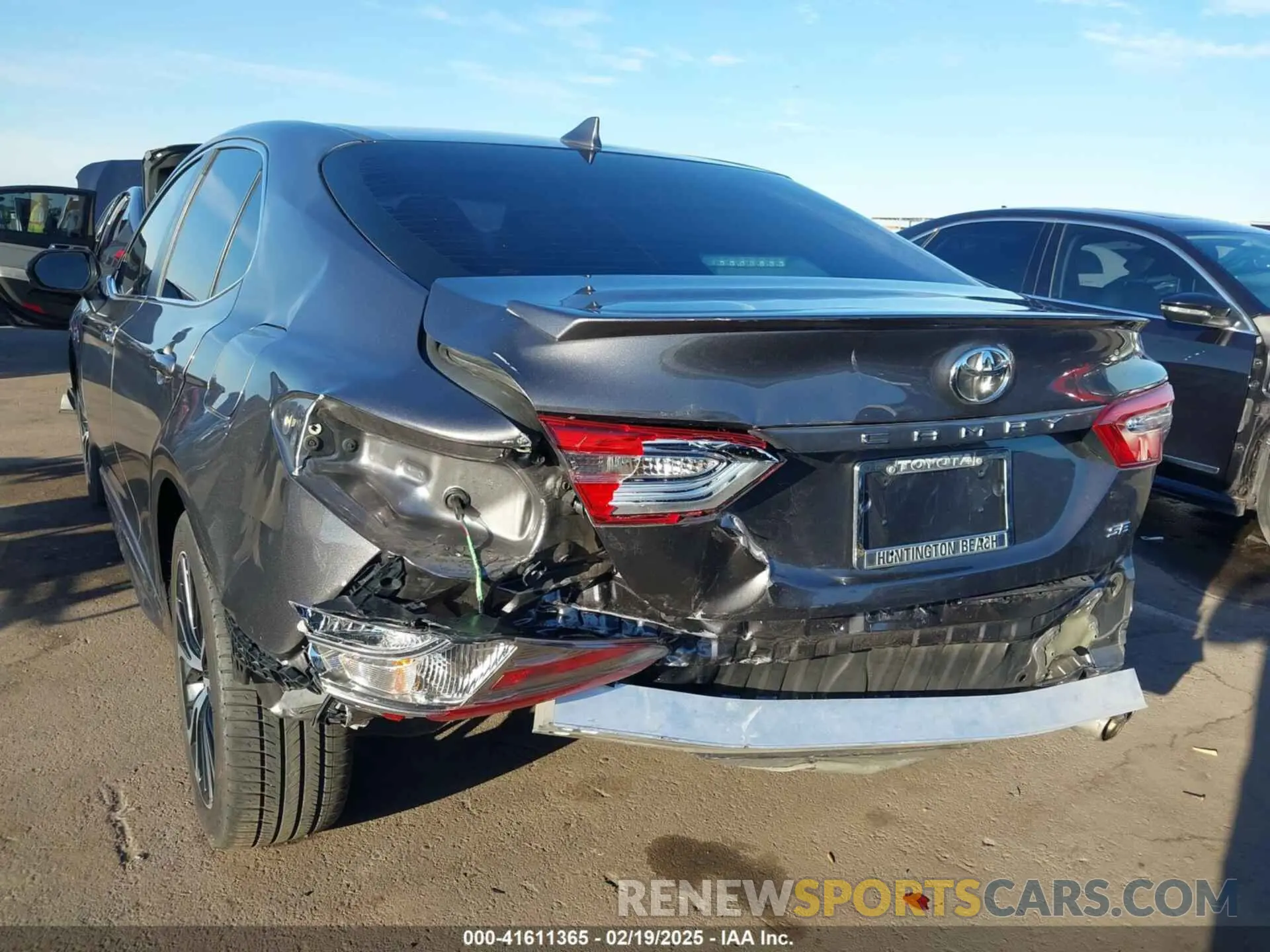 6 fotografías del automóvil dañado 4T1B11HK9KU801969 TOYOTA CAMRY 2019