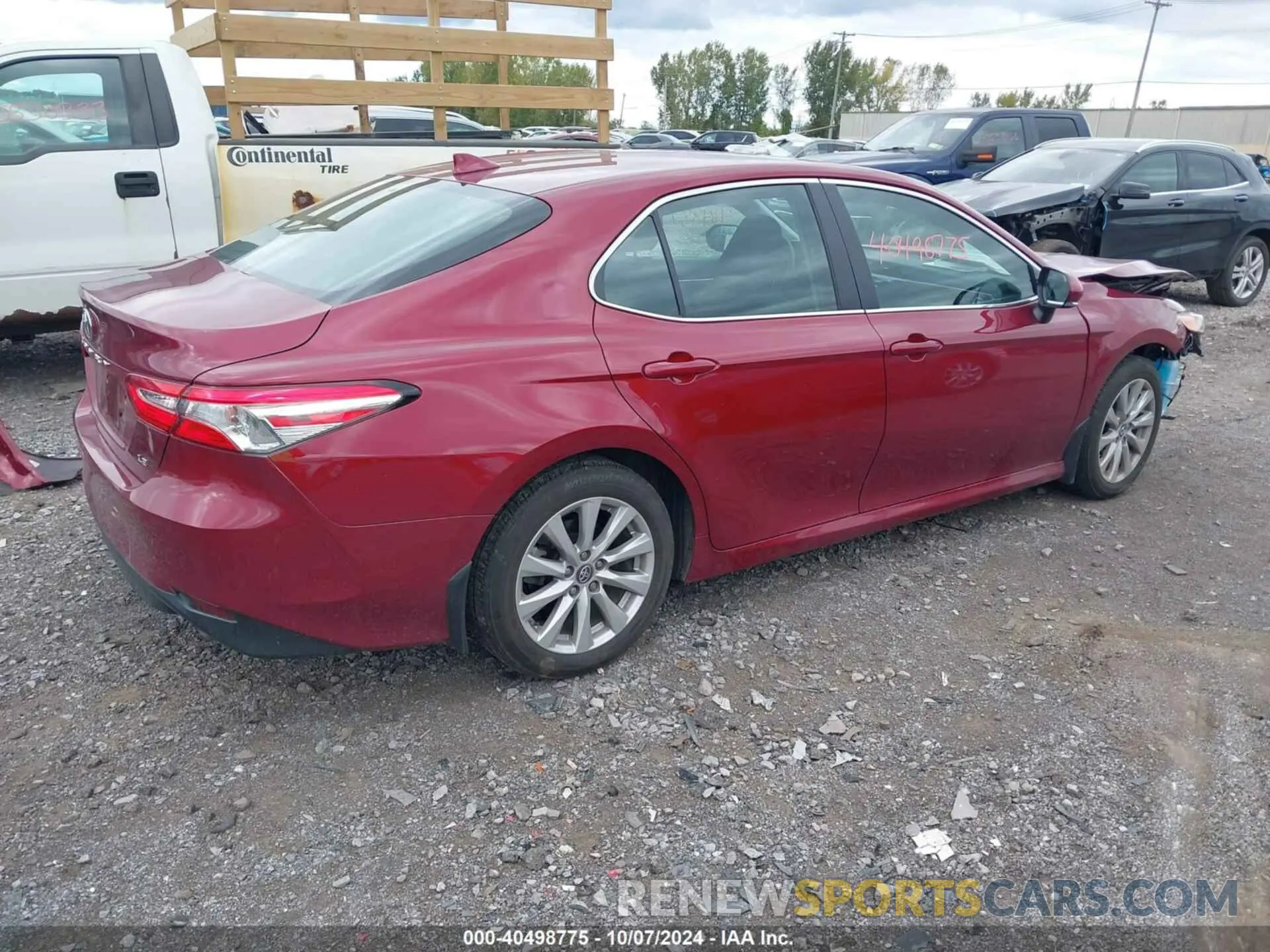 4 fotografías del automóvil dañado 4T1B11HK9KU808646 TOYOTA CAMRY 2019