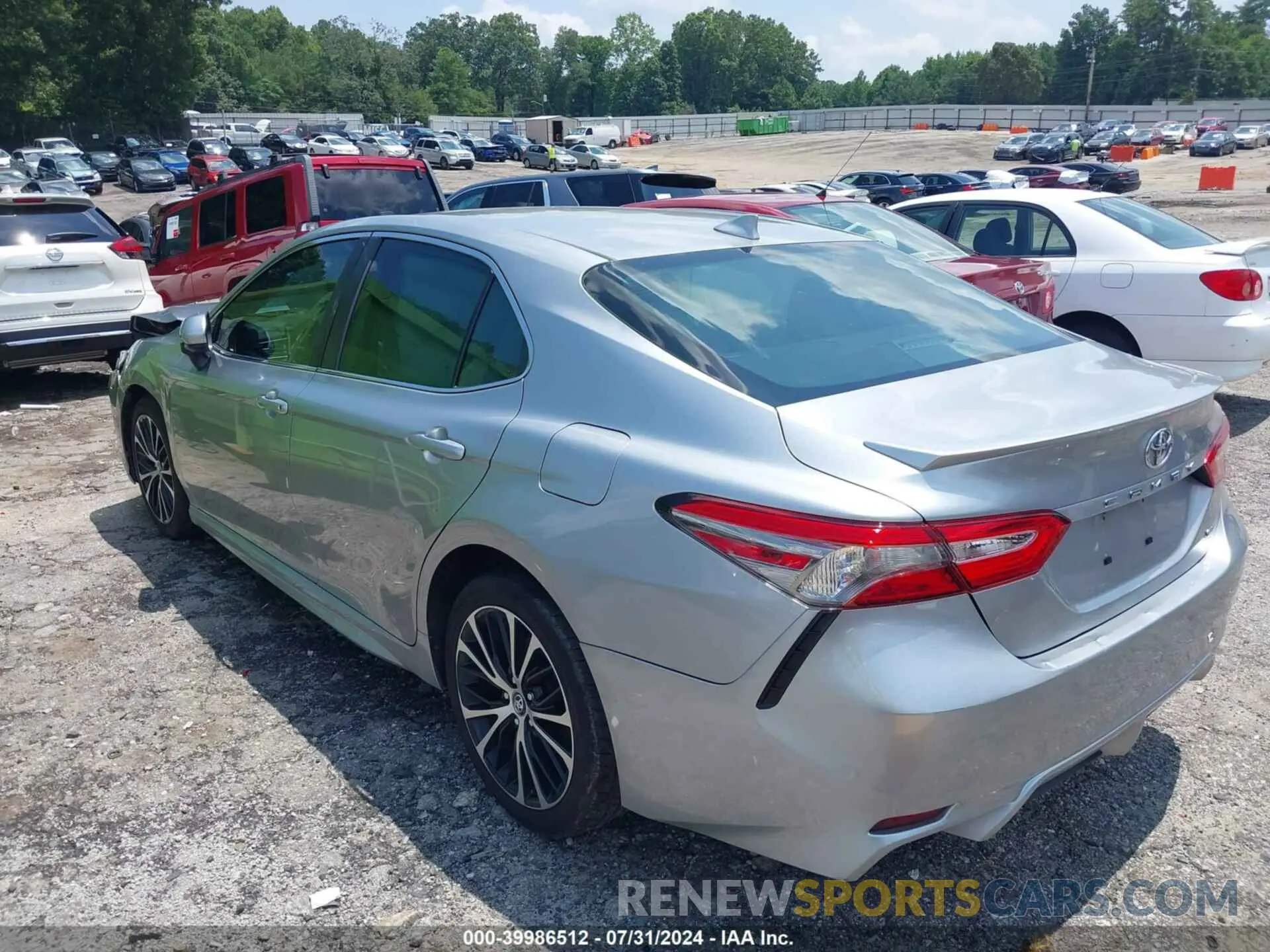 3 fotografías del automóvil dañado 4T1B11HK9KU812728 TOYOTA CAMRY 2019